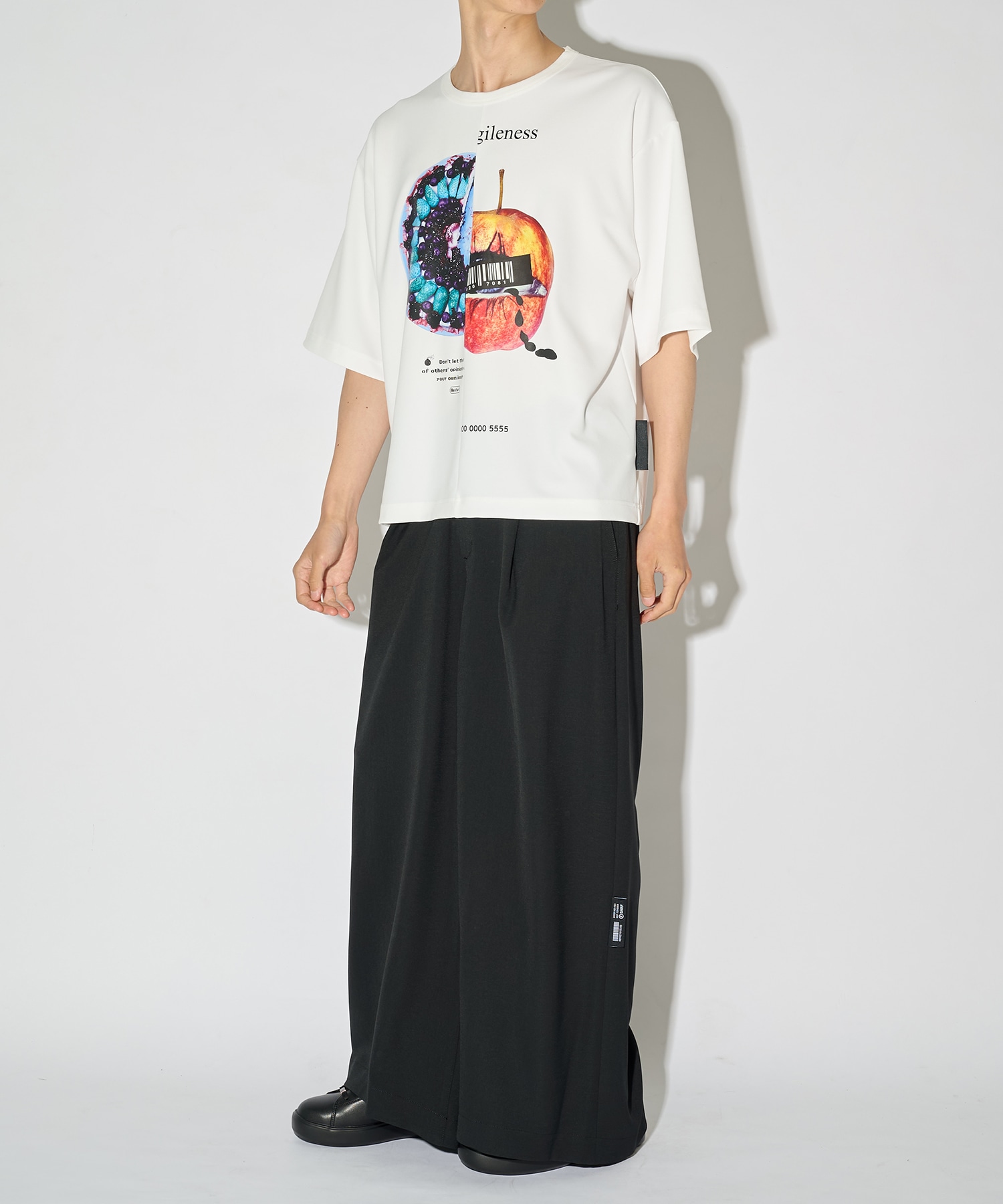 APPLE×TALTE TEE SHAREEF