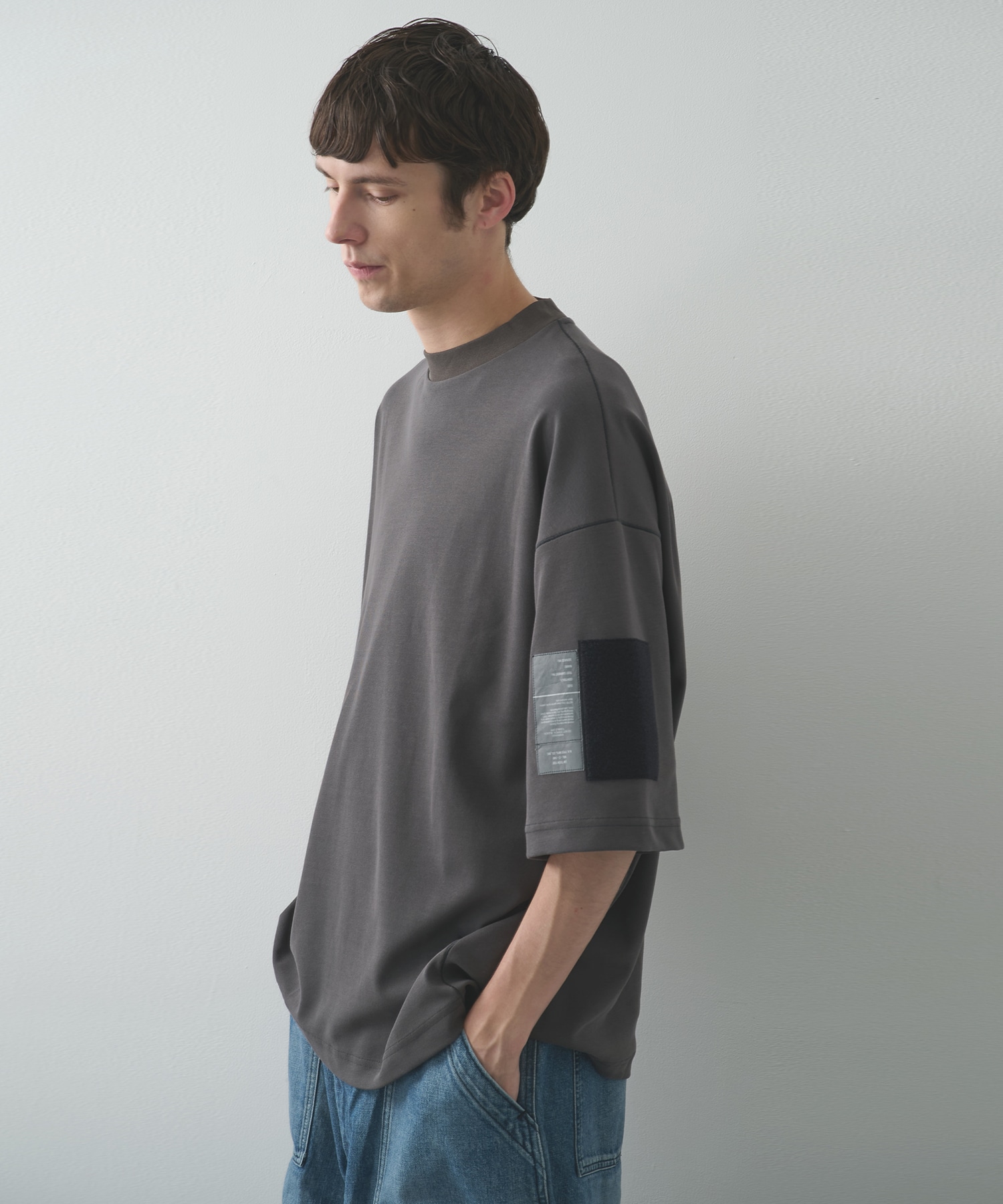 DARK GREY