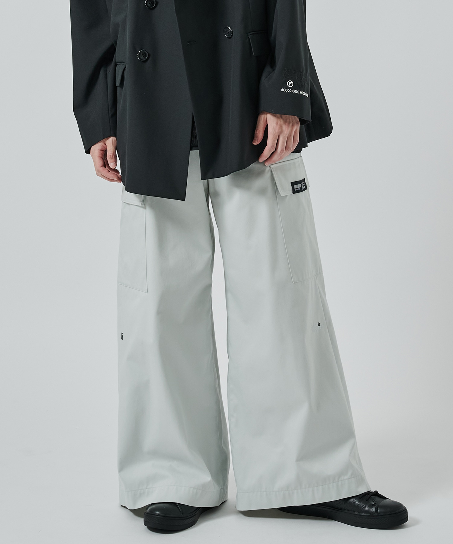 LIGHT GREY