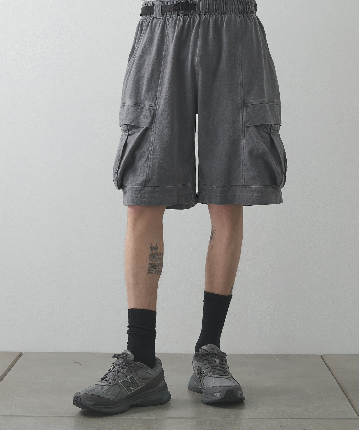 DARK GREY