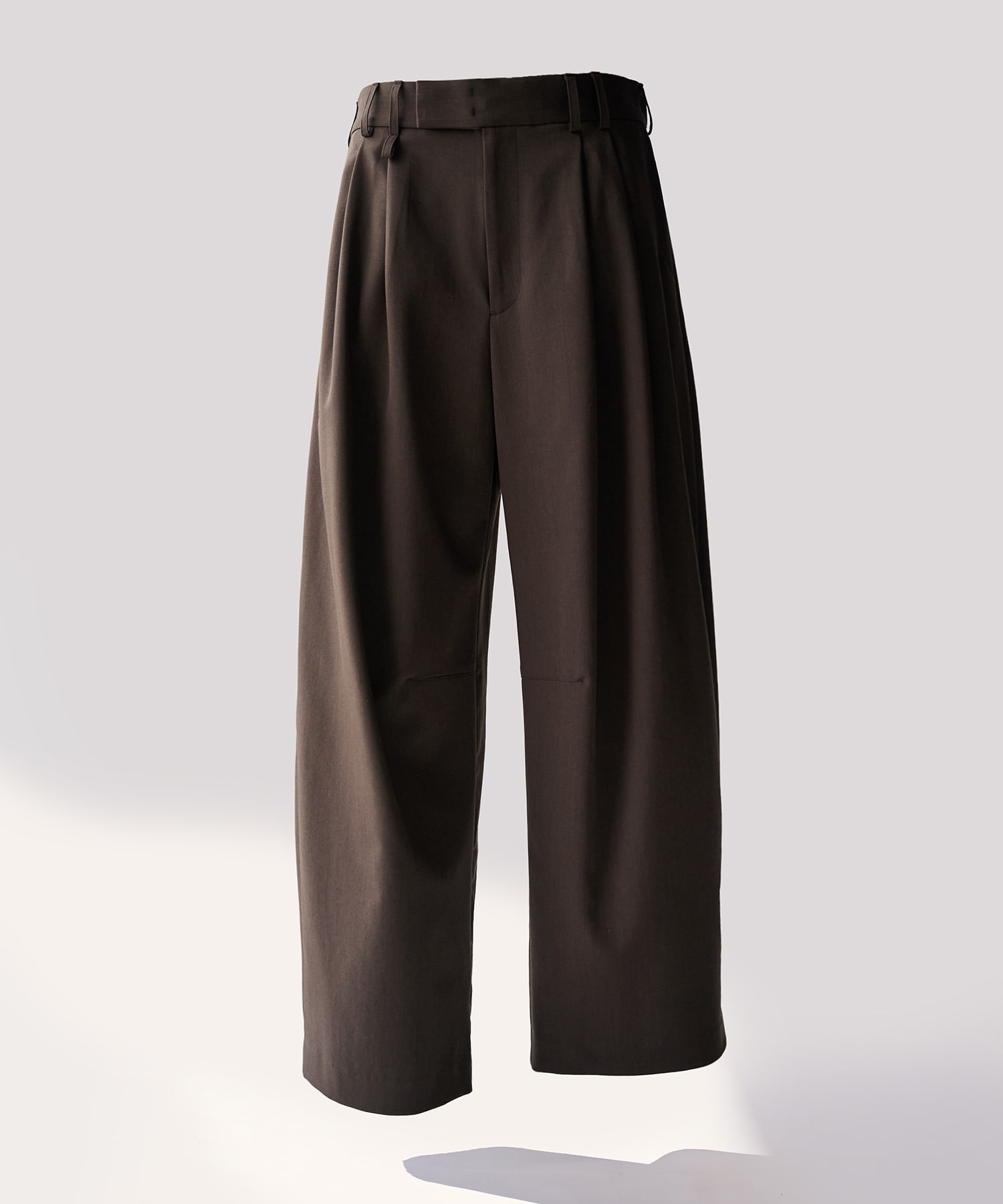 DARK BROWN