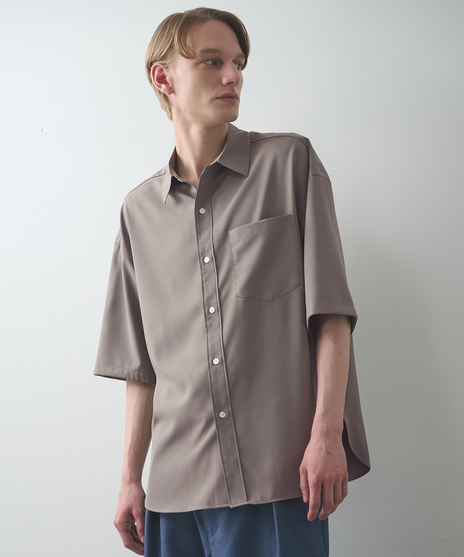 TAUPE