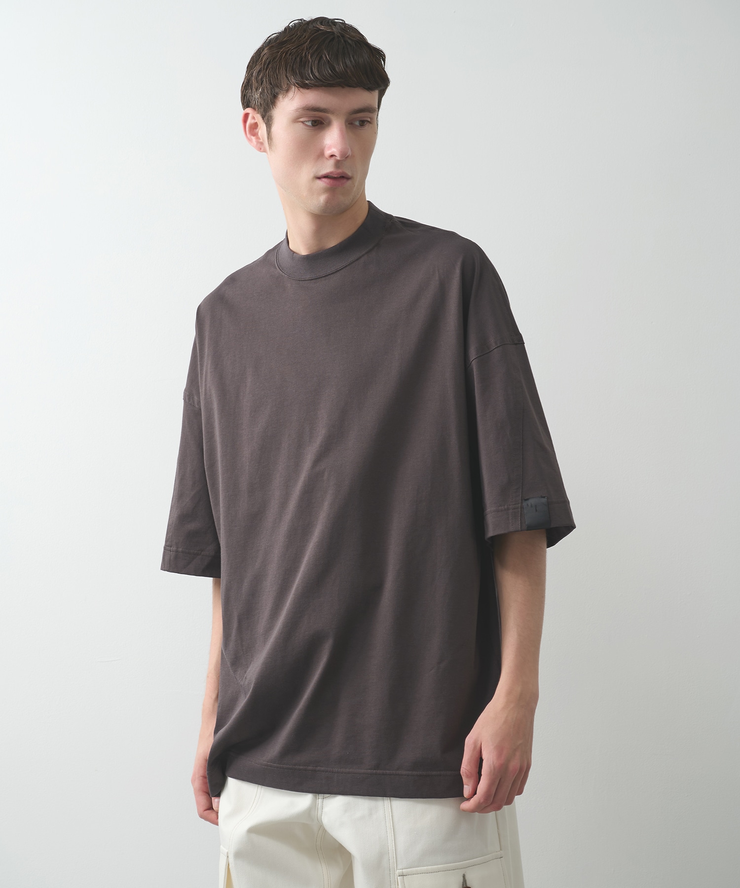 DARK GREY