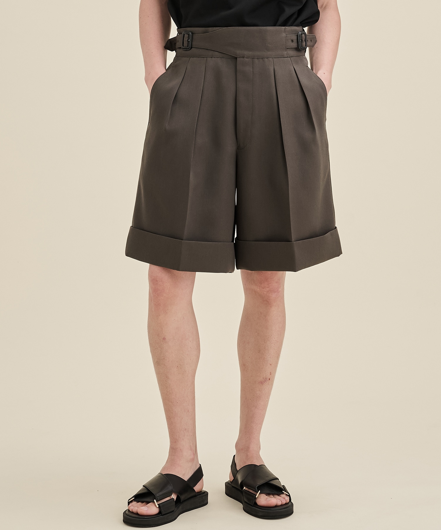 KHAKI