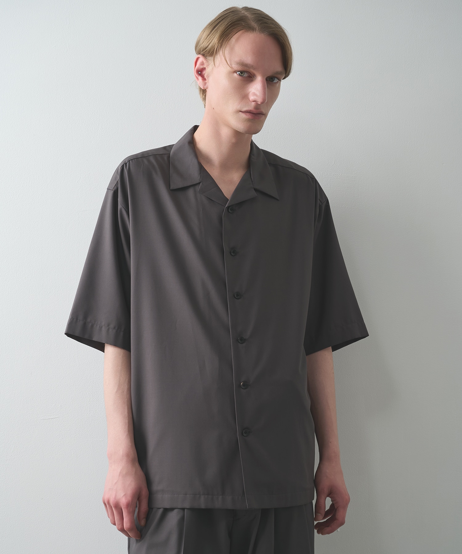 DARK GREY