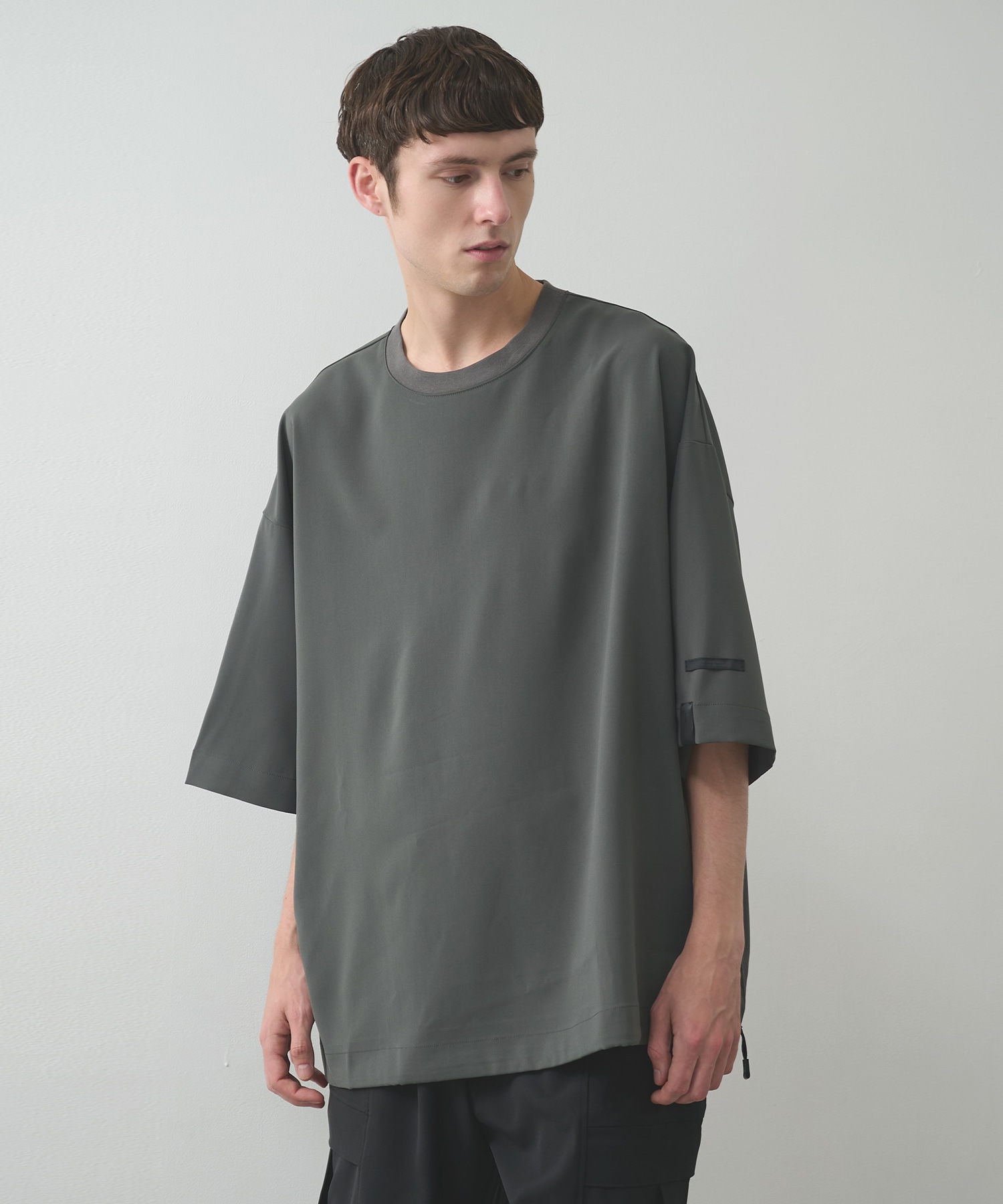 DARK GREY
