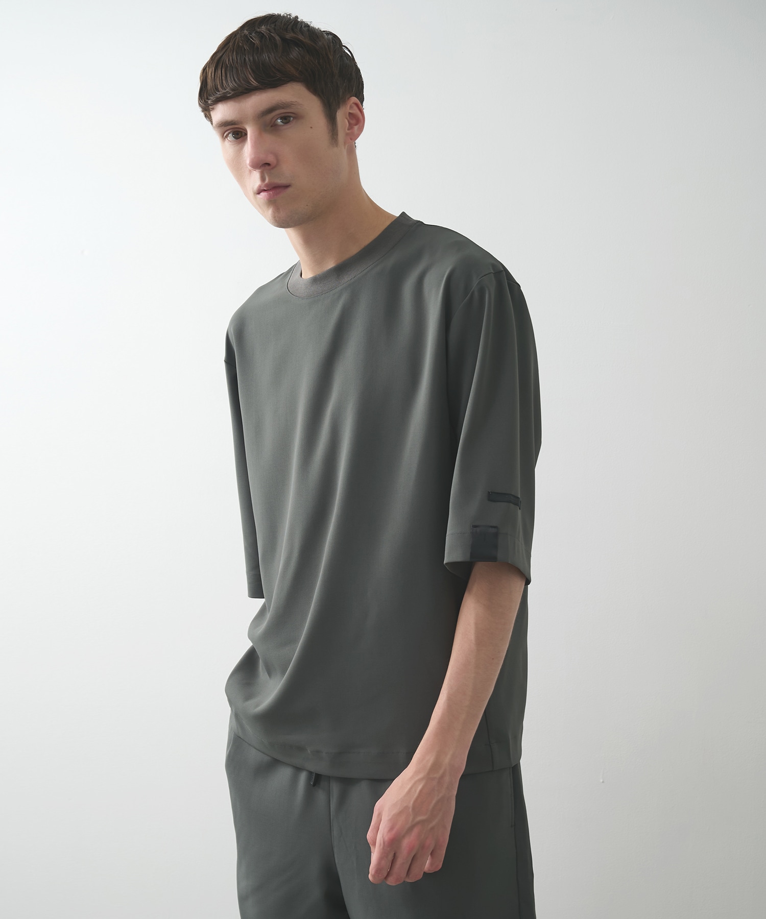 DARK GREY