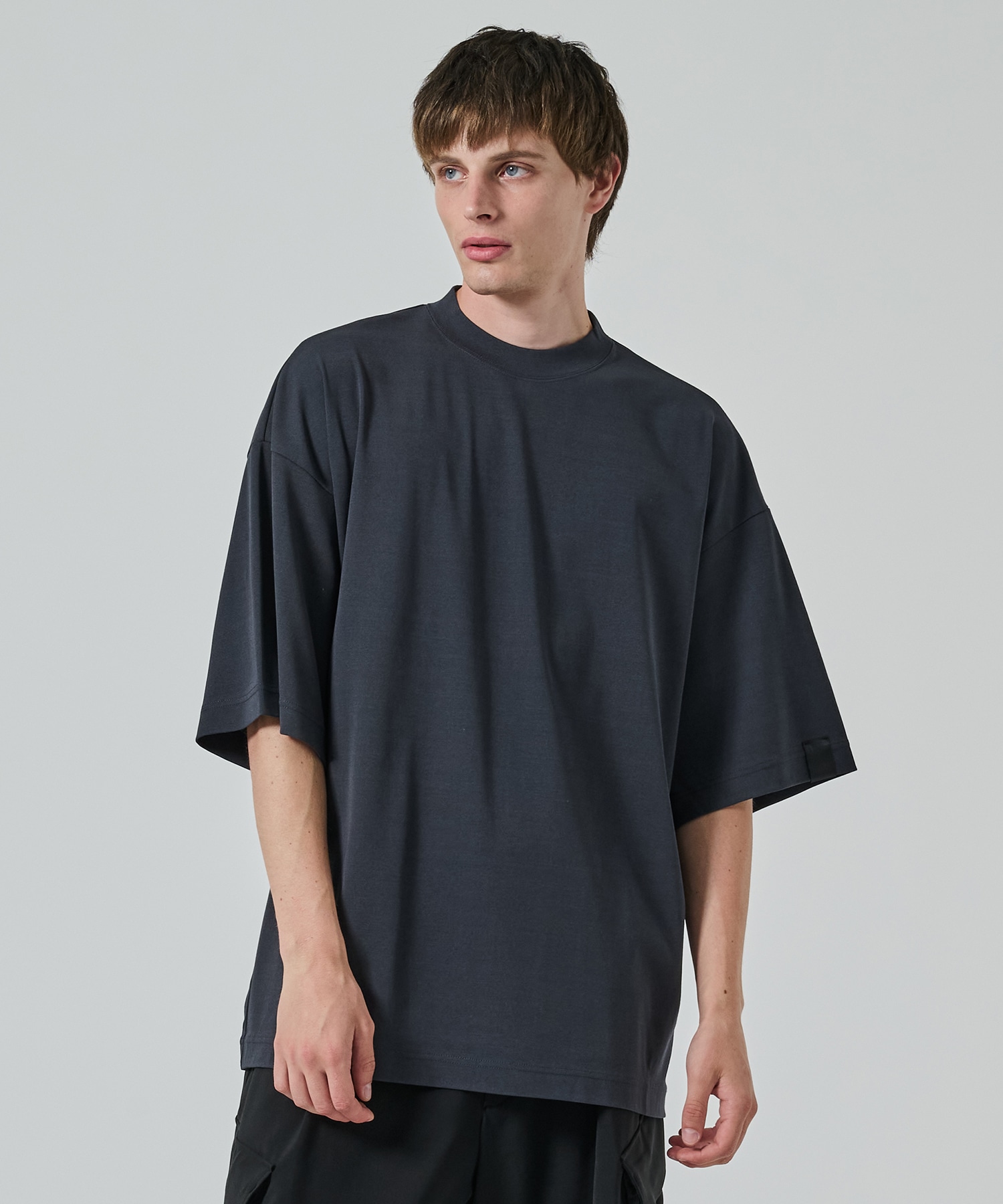 DARK GREY