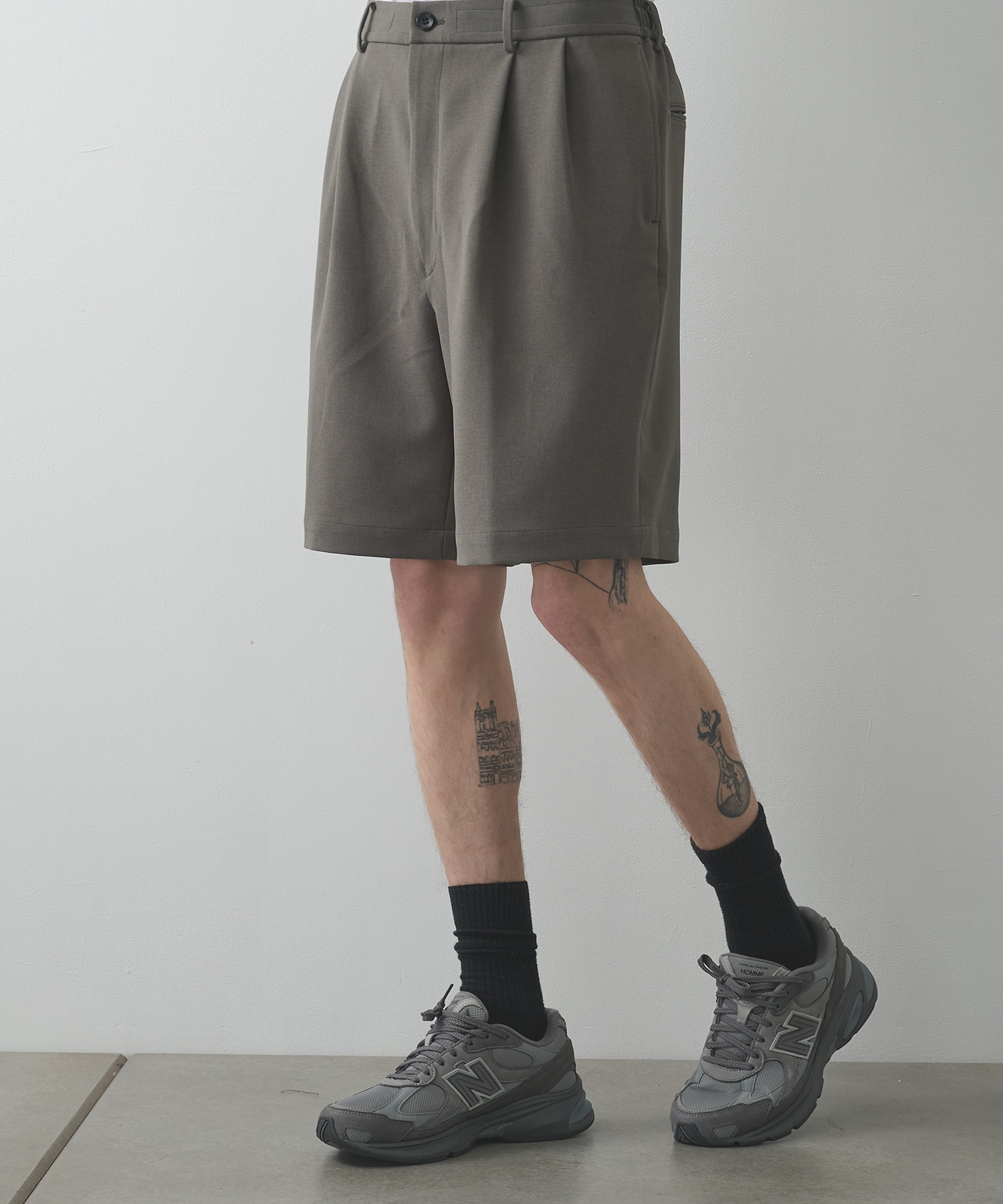 KHAKI