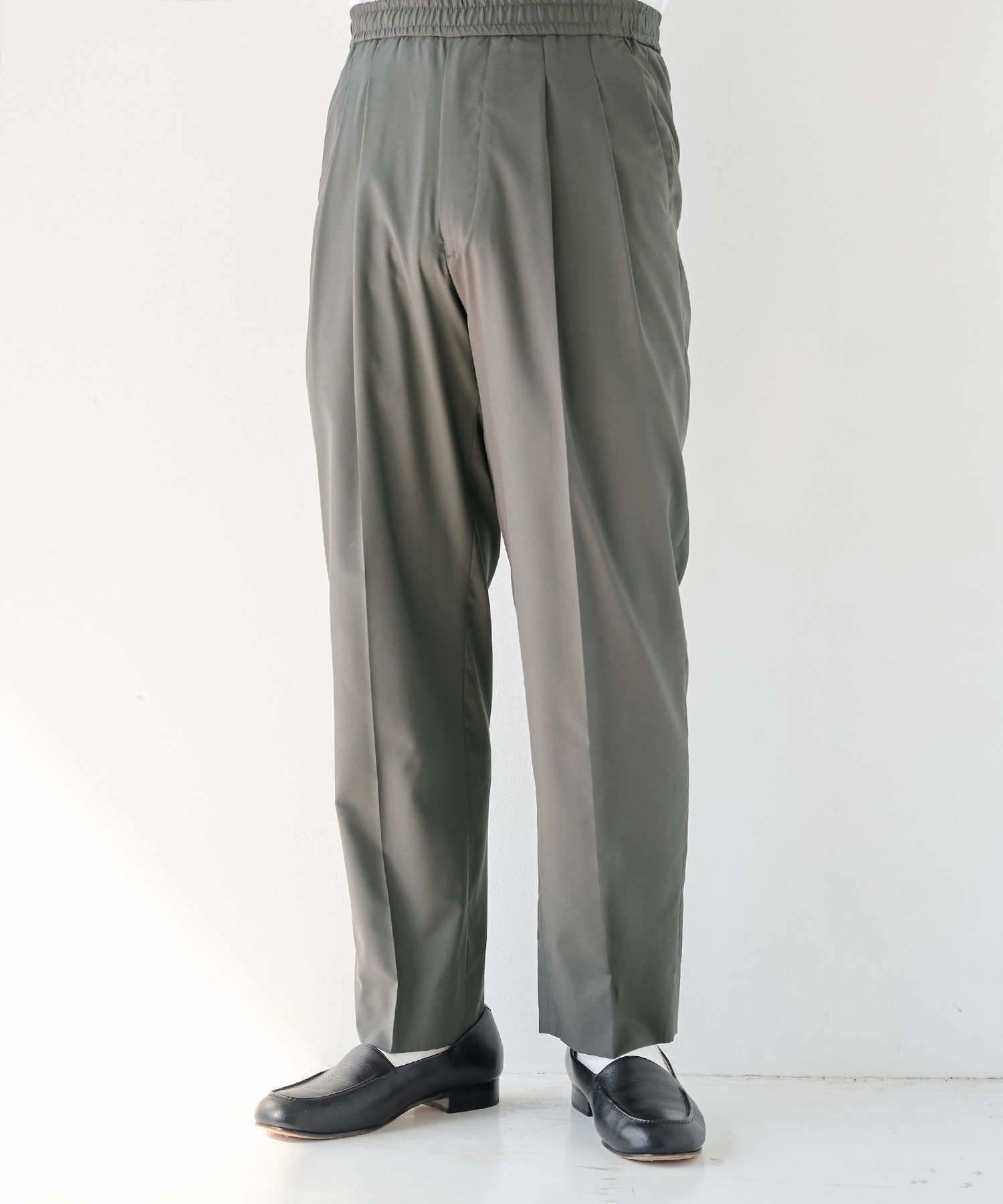 DARK GREY
