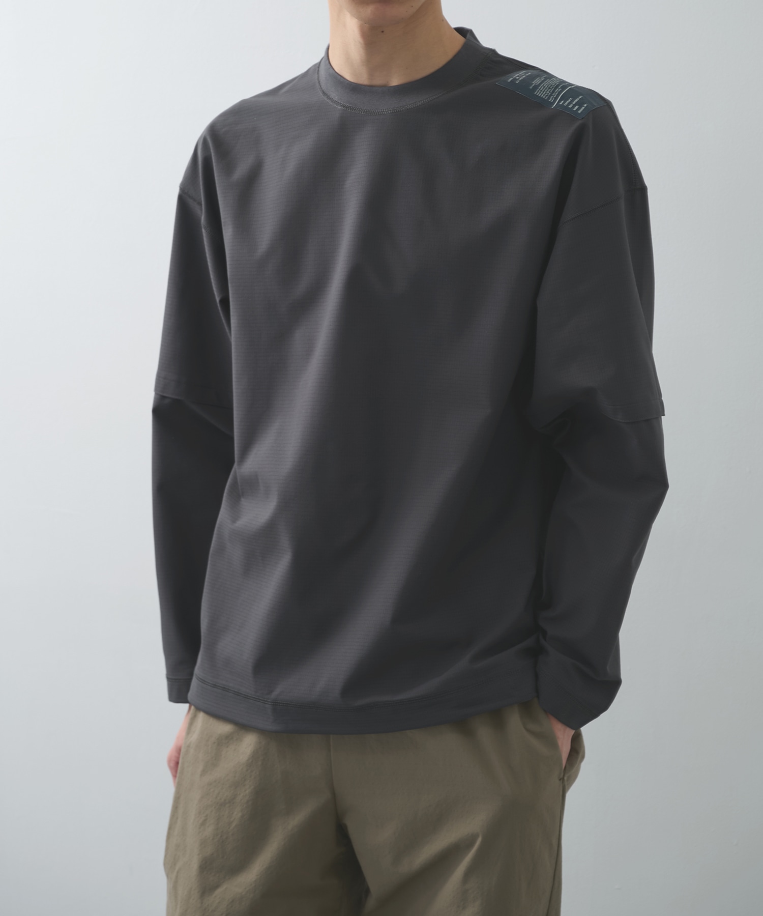 DARK GREY