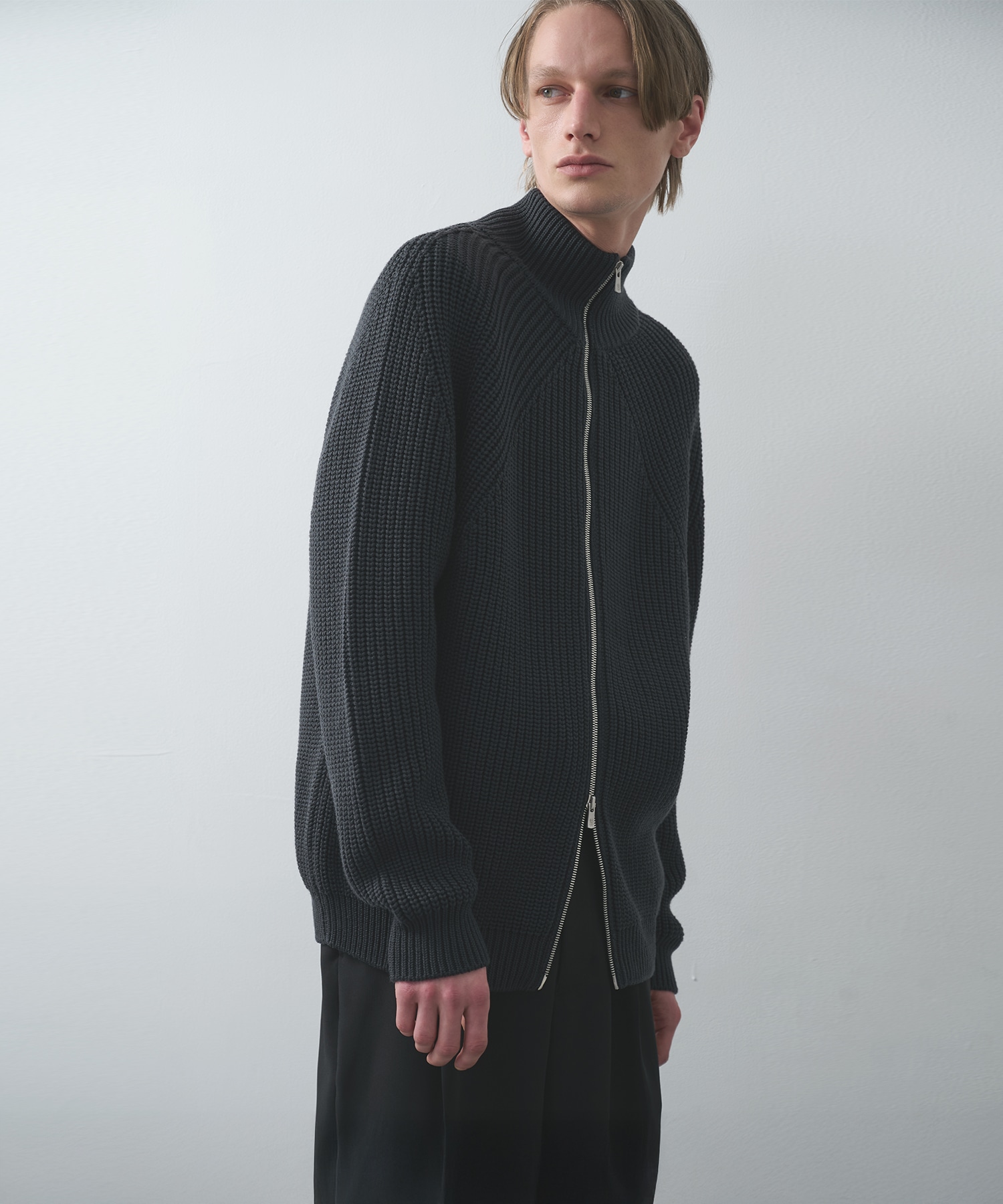 DARK GREY