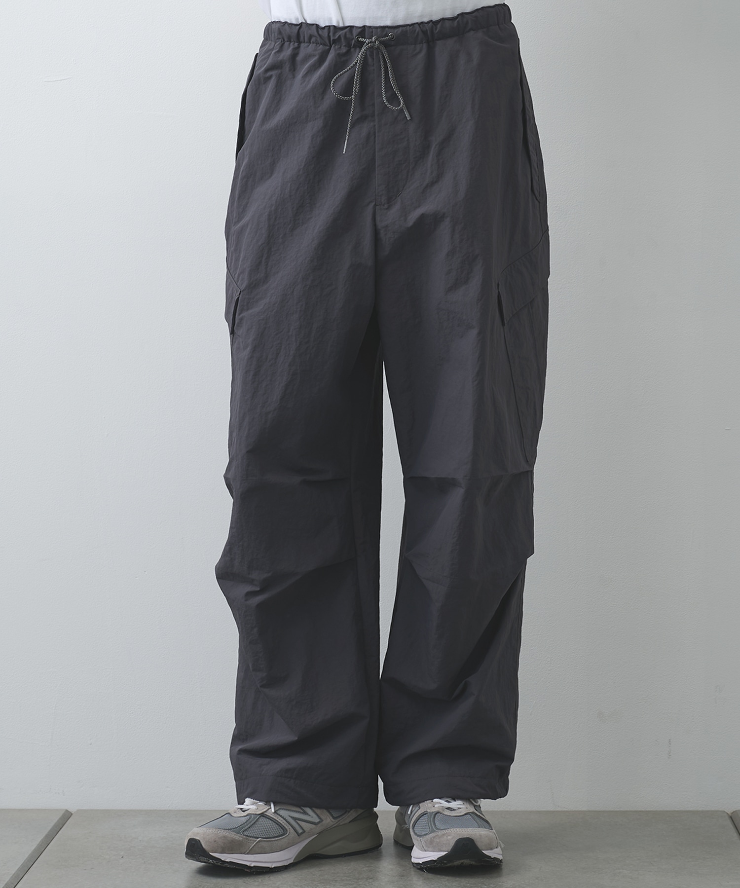 DARK GREY