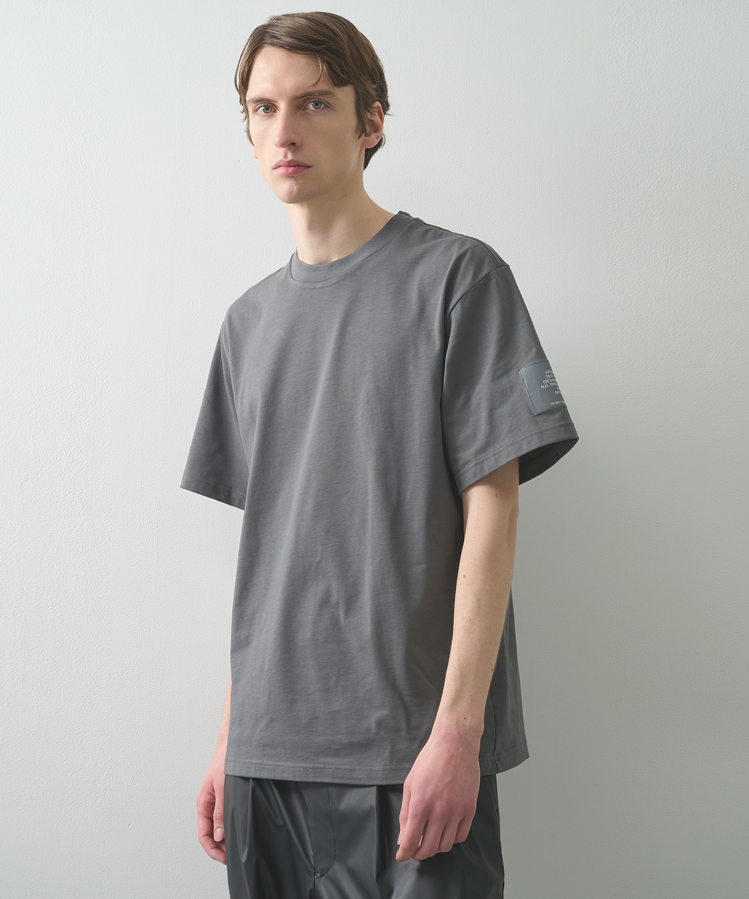 DARK GREY
