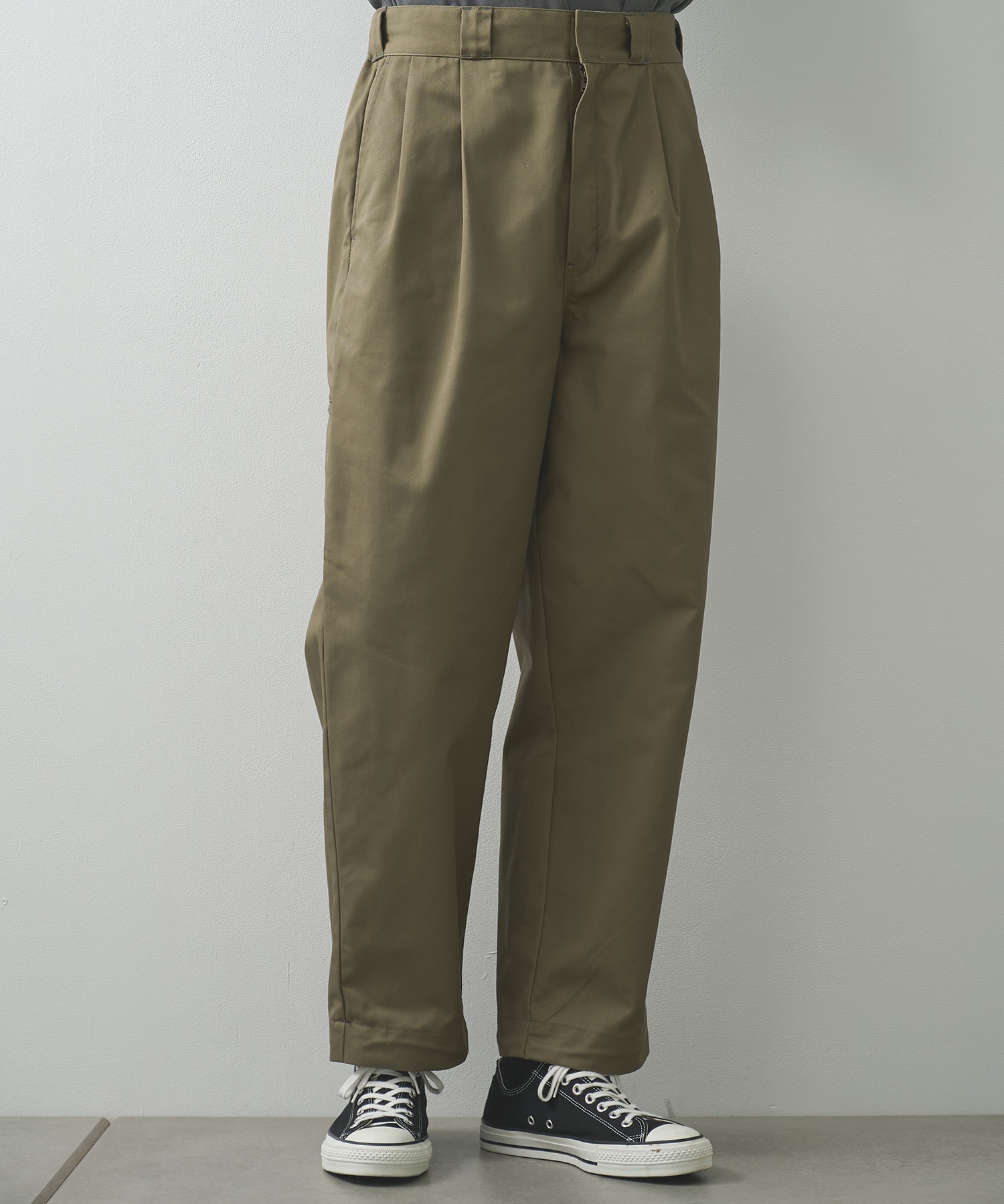KHAKI