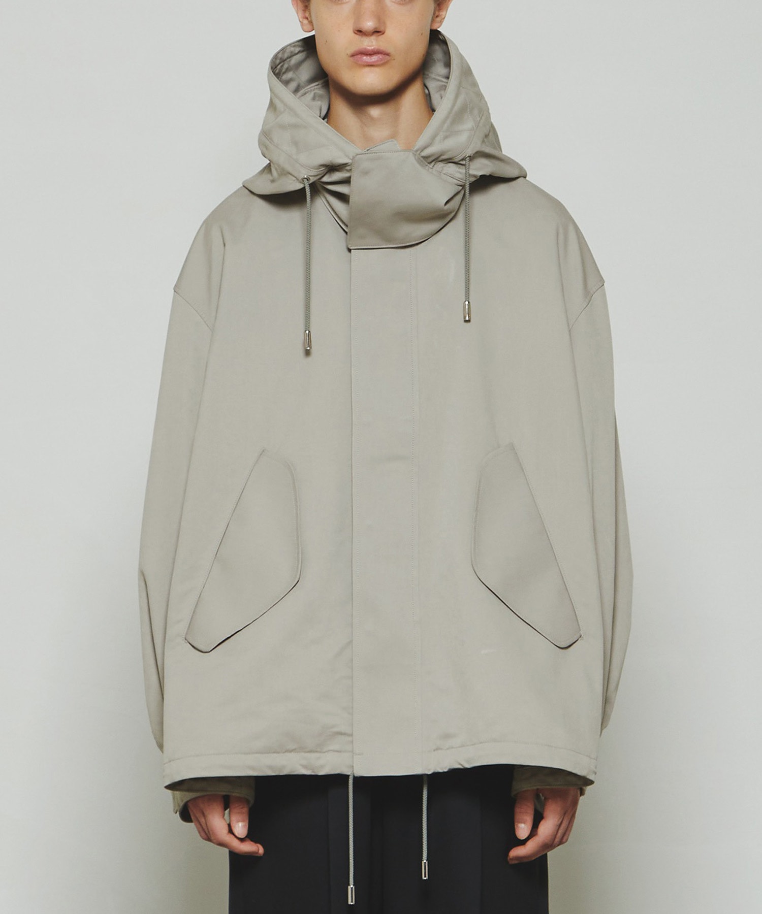 GREY BEIGE