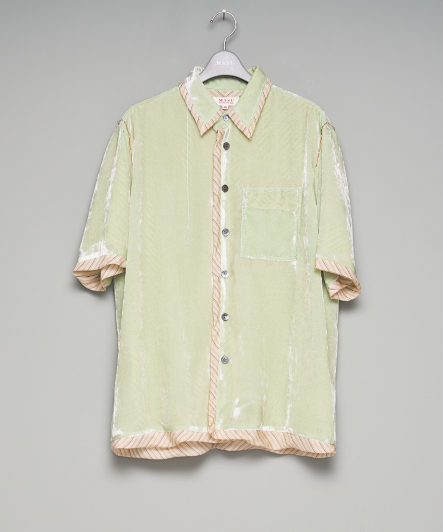 LIGHT GREEN