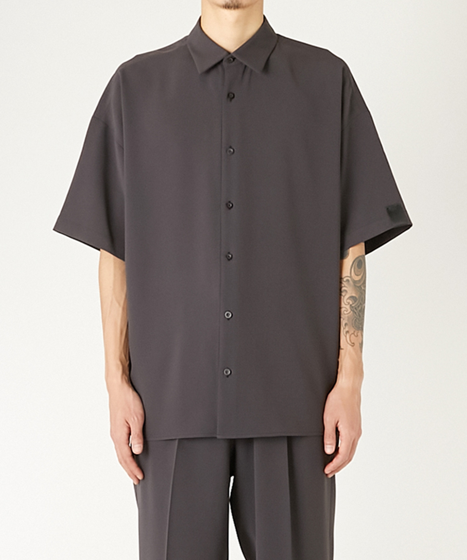 DARK GREY