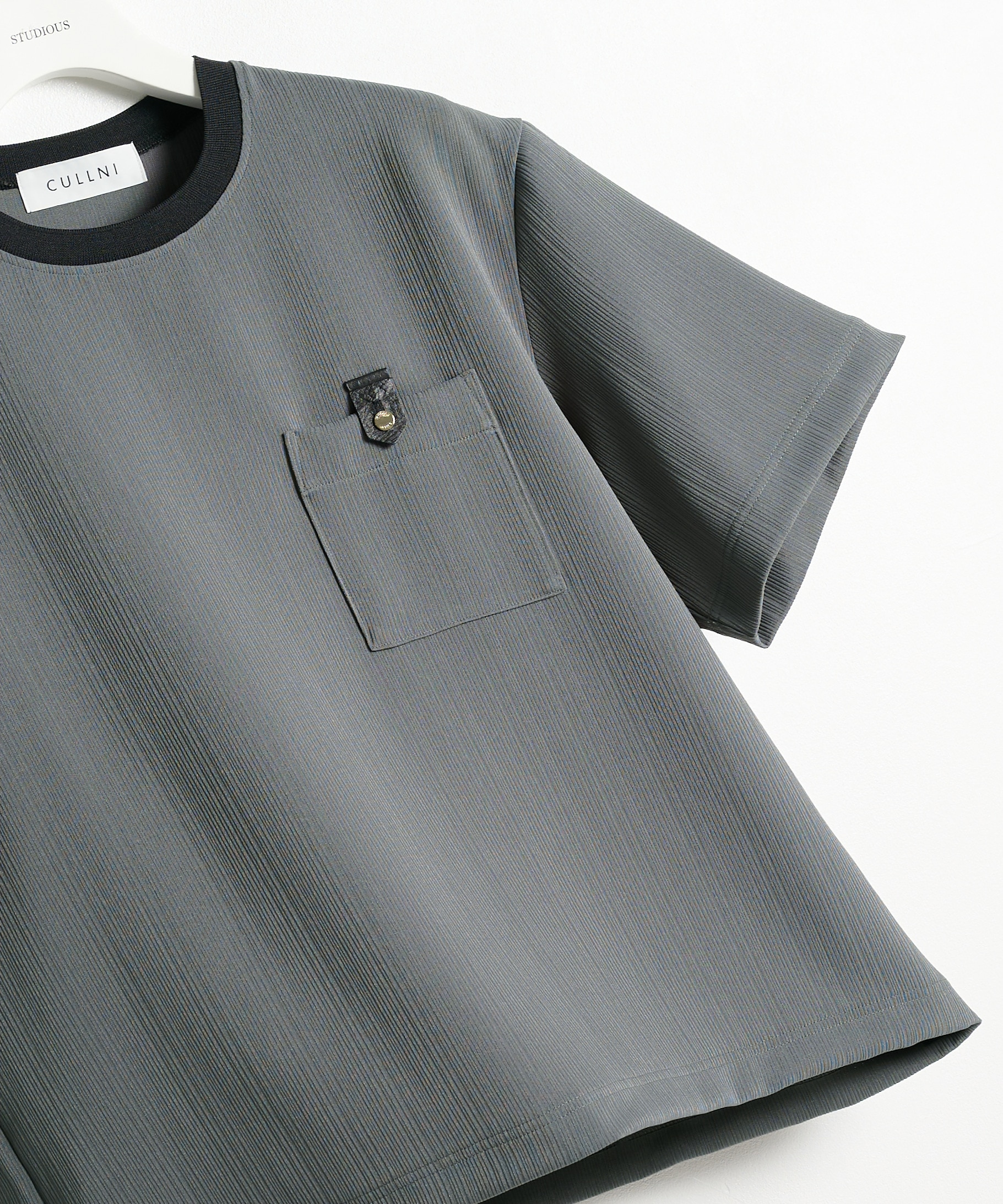 DARK GREY