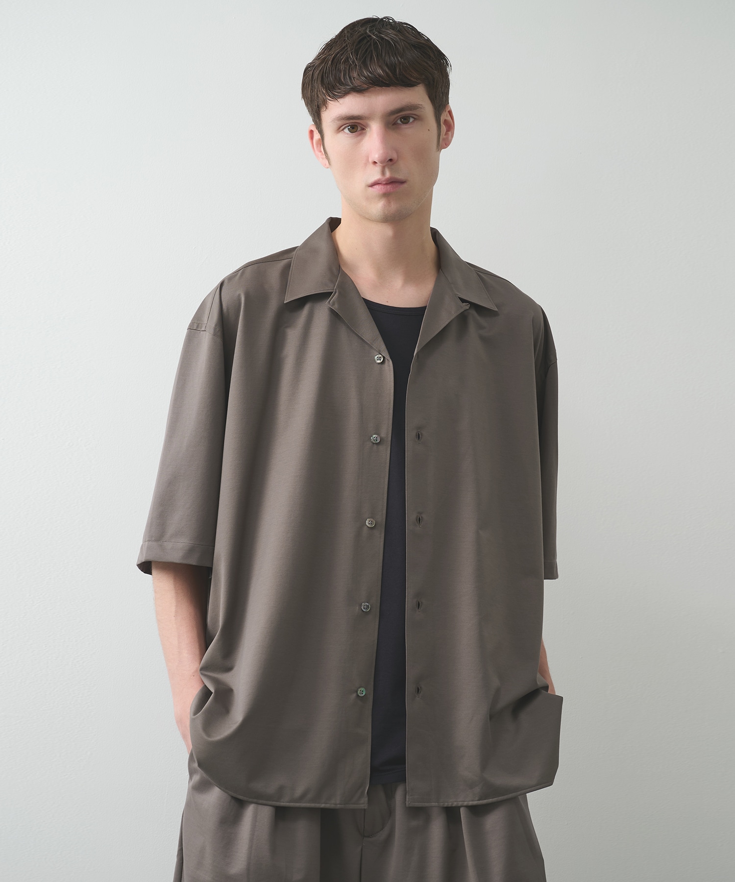 DARK GREY