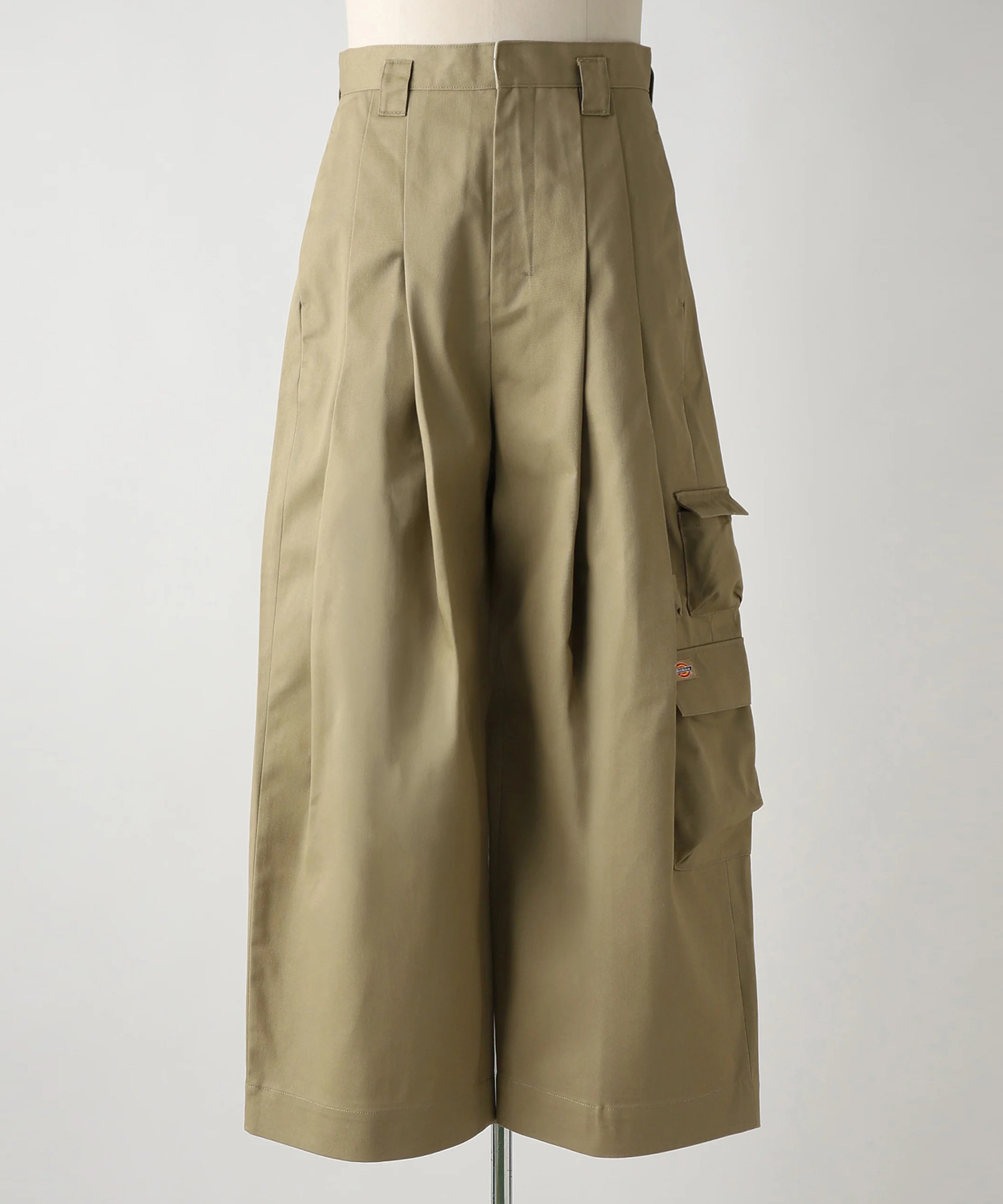 KHAKI