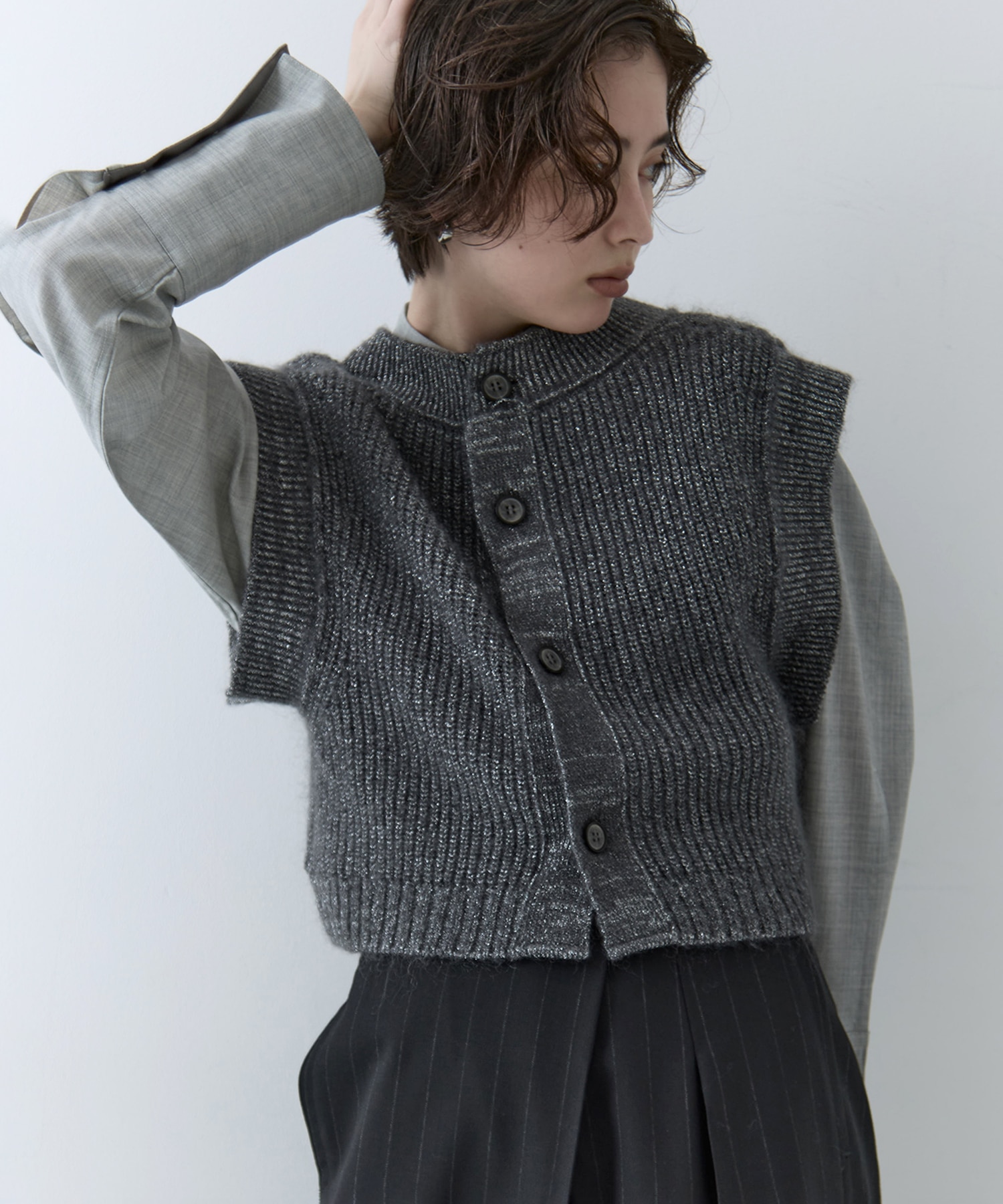 DARK GREY