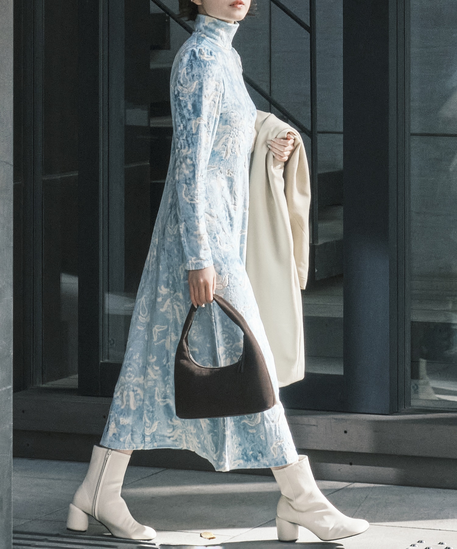 LIGHT BLUE