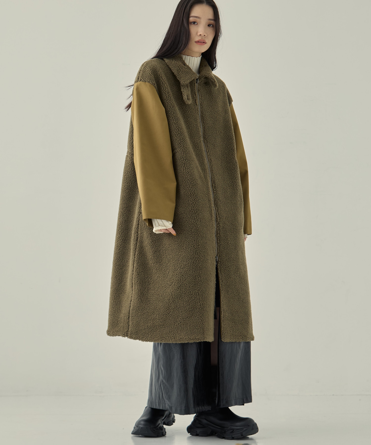KHAKI