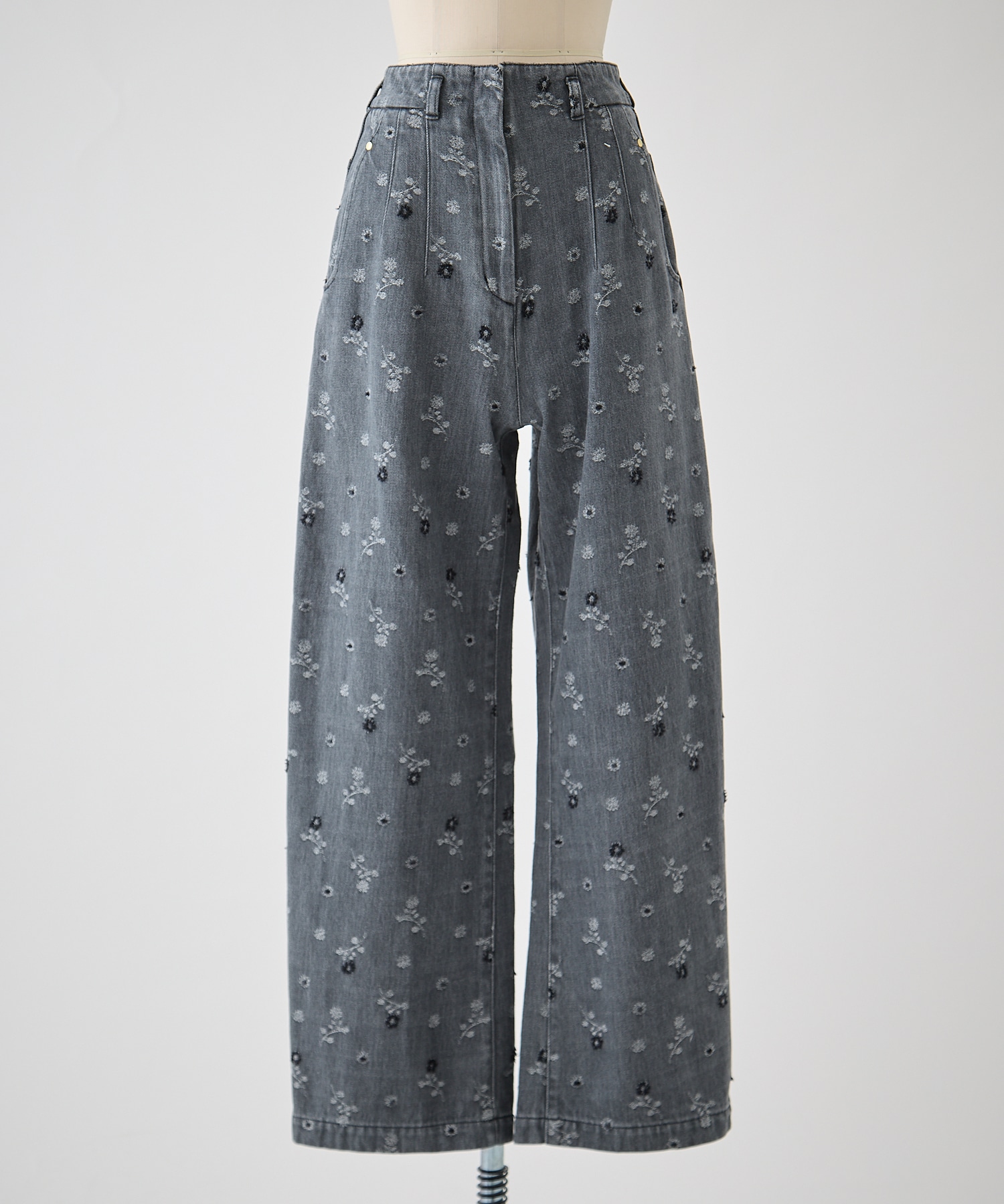 GRAY