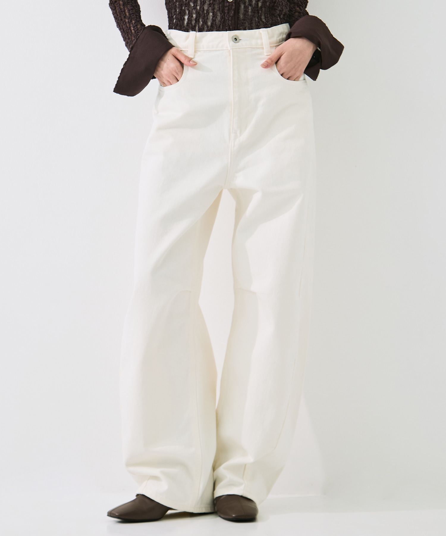 OFF WHITE