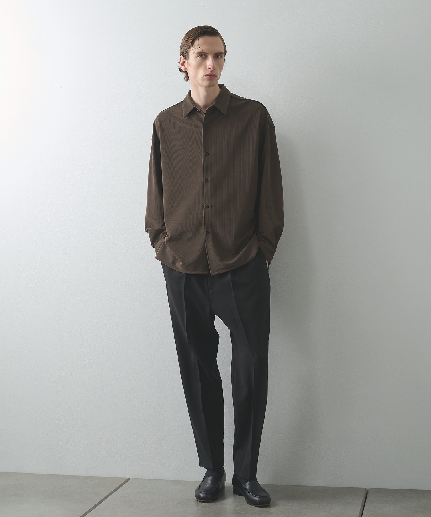 ESSENTIAL WIDE TAPERED PANTS STUDIOUS