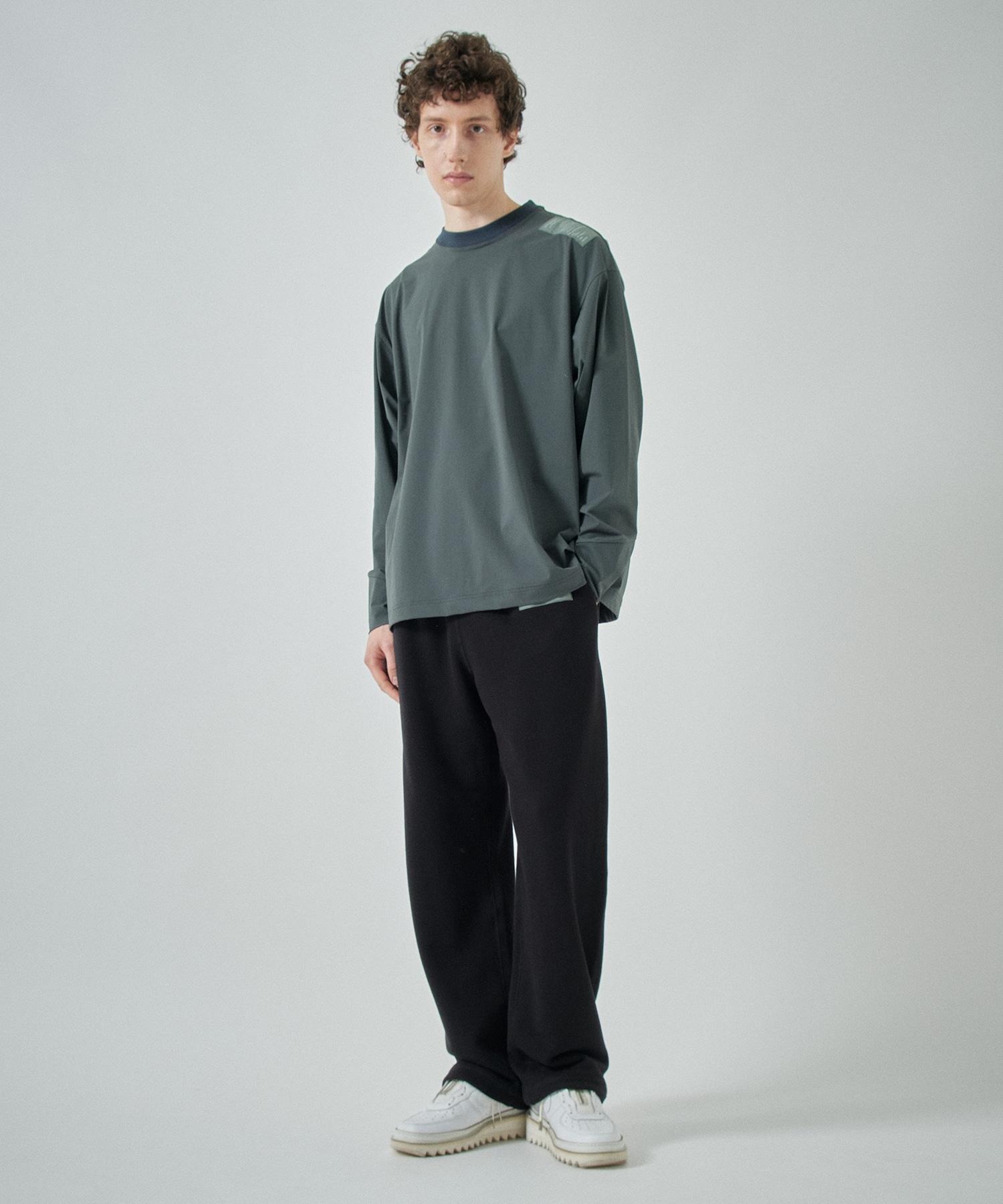 9251-CS07-012  CREWNWCK LONG SLEEVE N.HOOLYWOOD