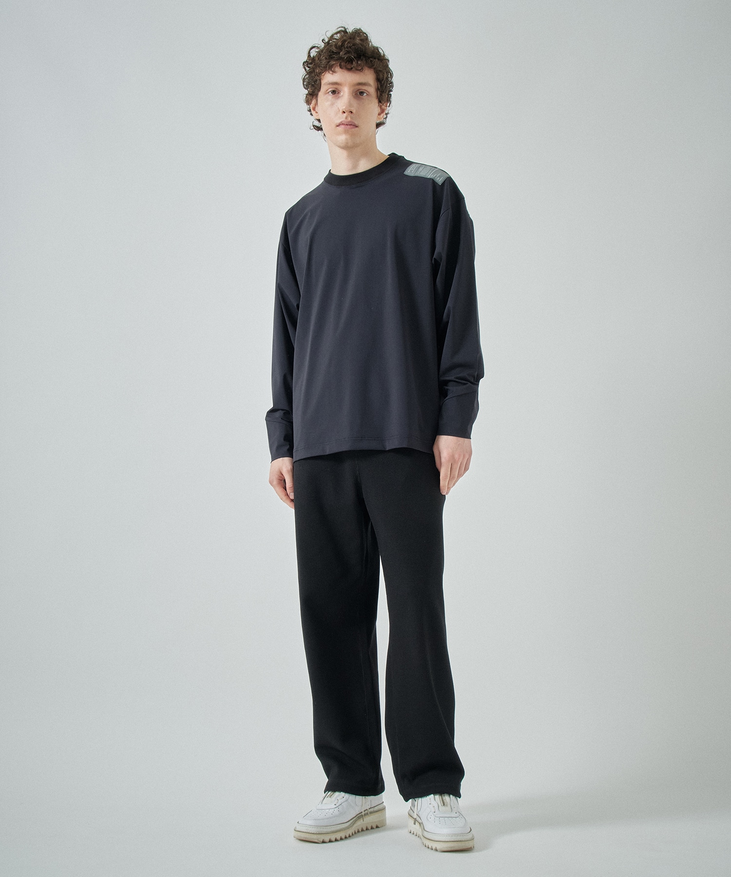 9251-CS07-012  CREWNWCK LONG SLEEVE N.HOOLYWOOD