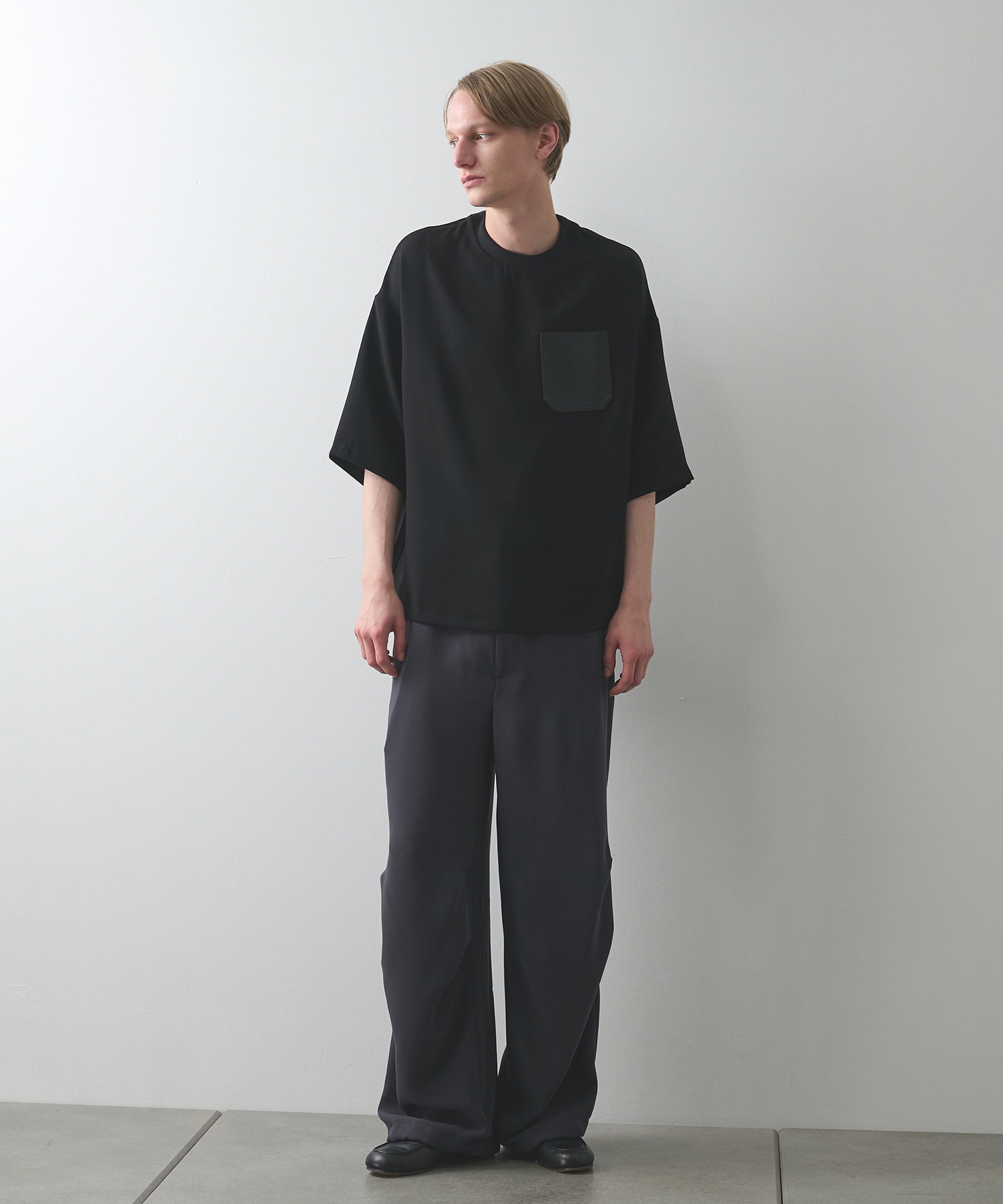 SUMMER ESSENTIAL DRAWCORD TEE STUDIOUS