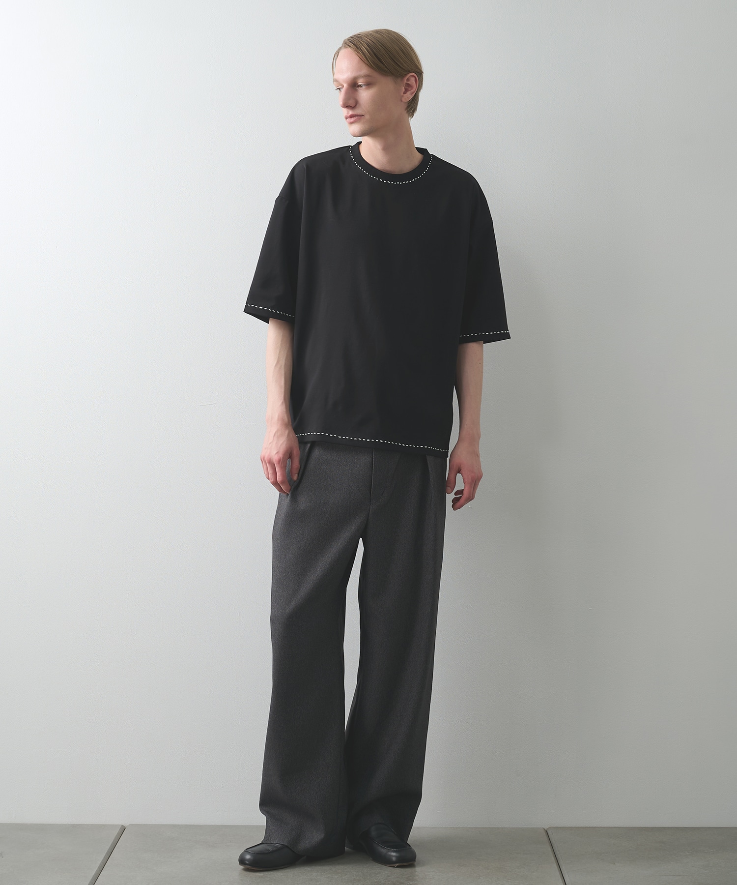 HAND STITCH TEE STUDIOUS