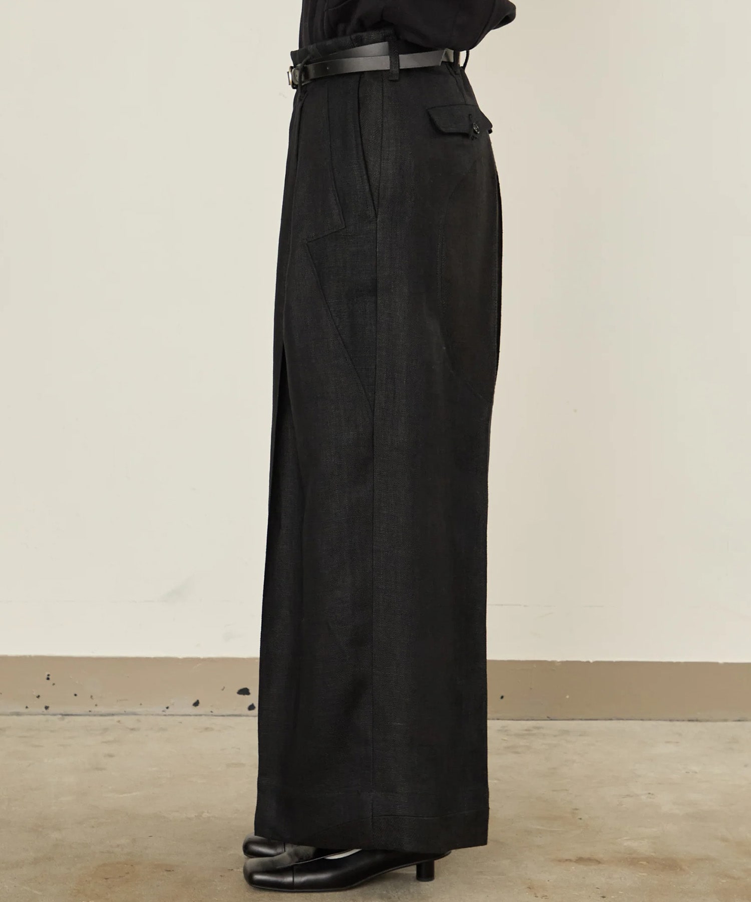 LINEN WIDE PANTS I'm here