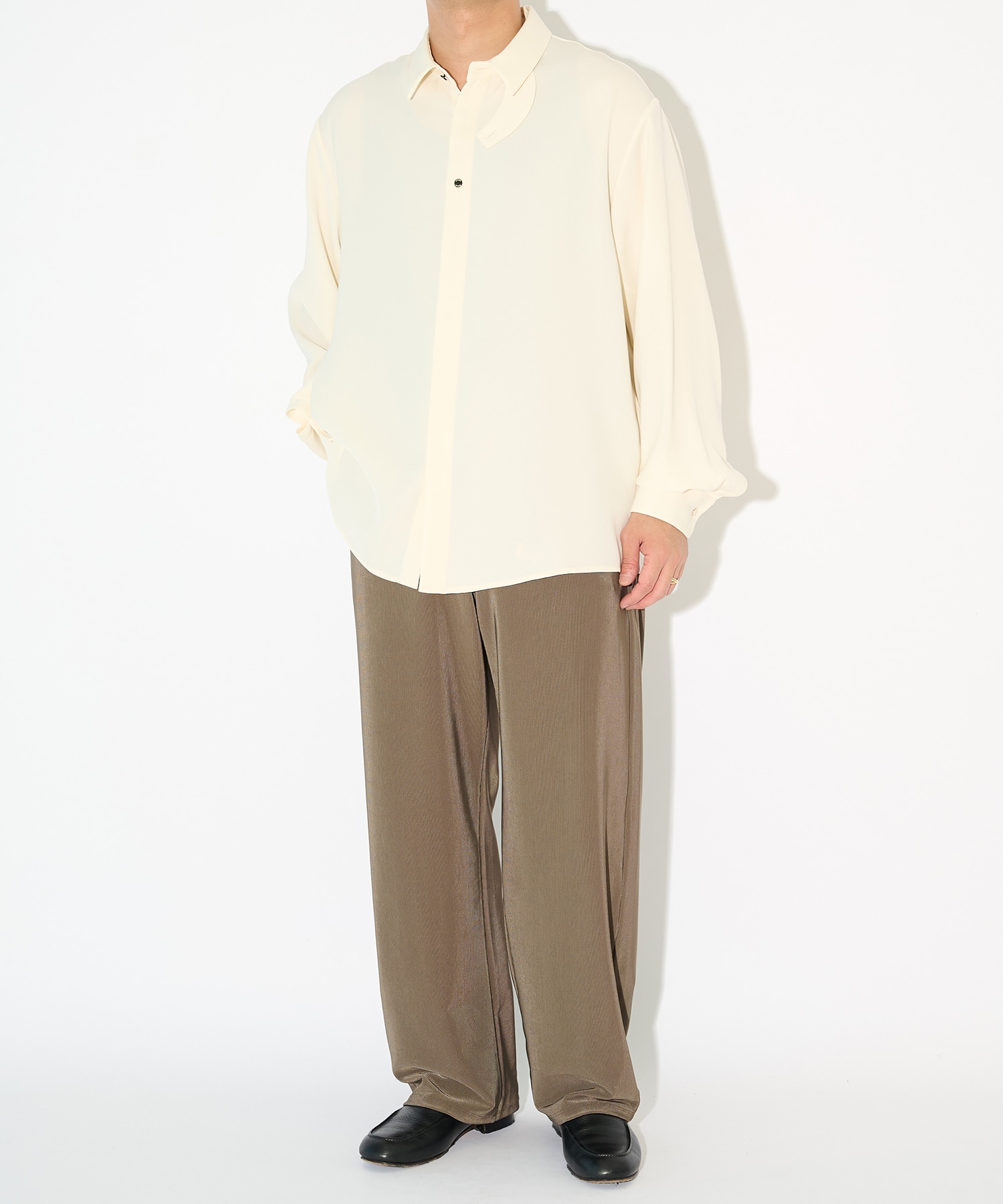 Double Satin Minimal Chin Tab Long Sleeve Shirt CULLNI