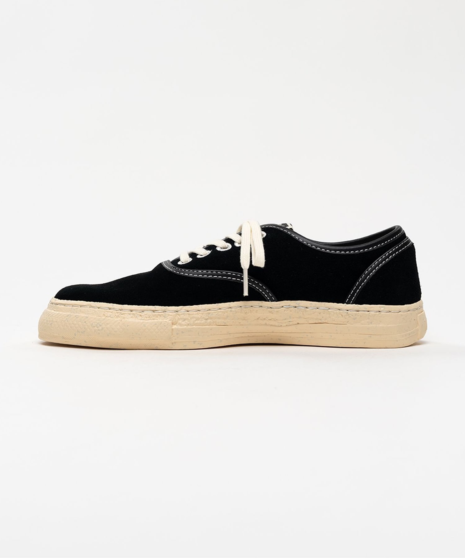 KIEFER / Suede Low-Top Sneakers General Scale.