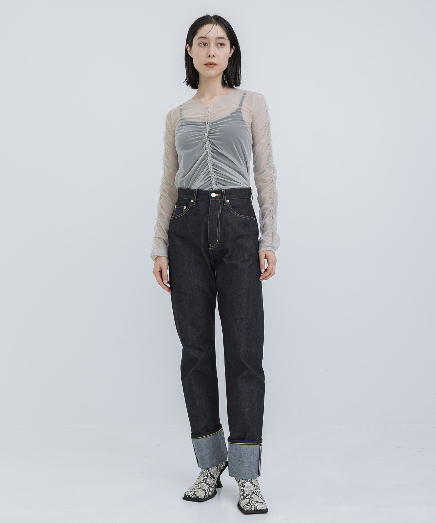 selvedge denim woman fits beautiful people