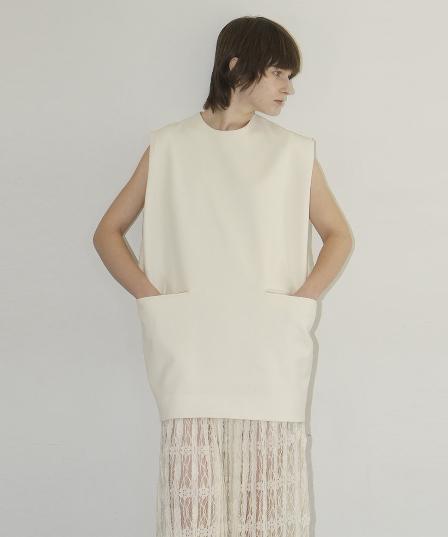 SLEEVELESS LONG COCOON TOPS CLANE