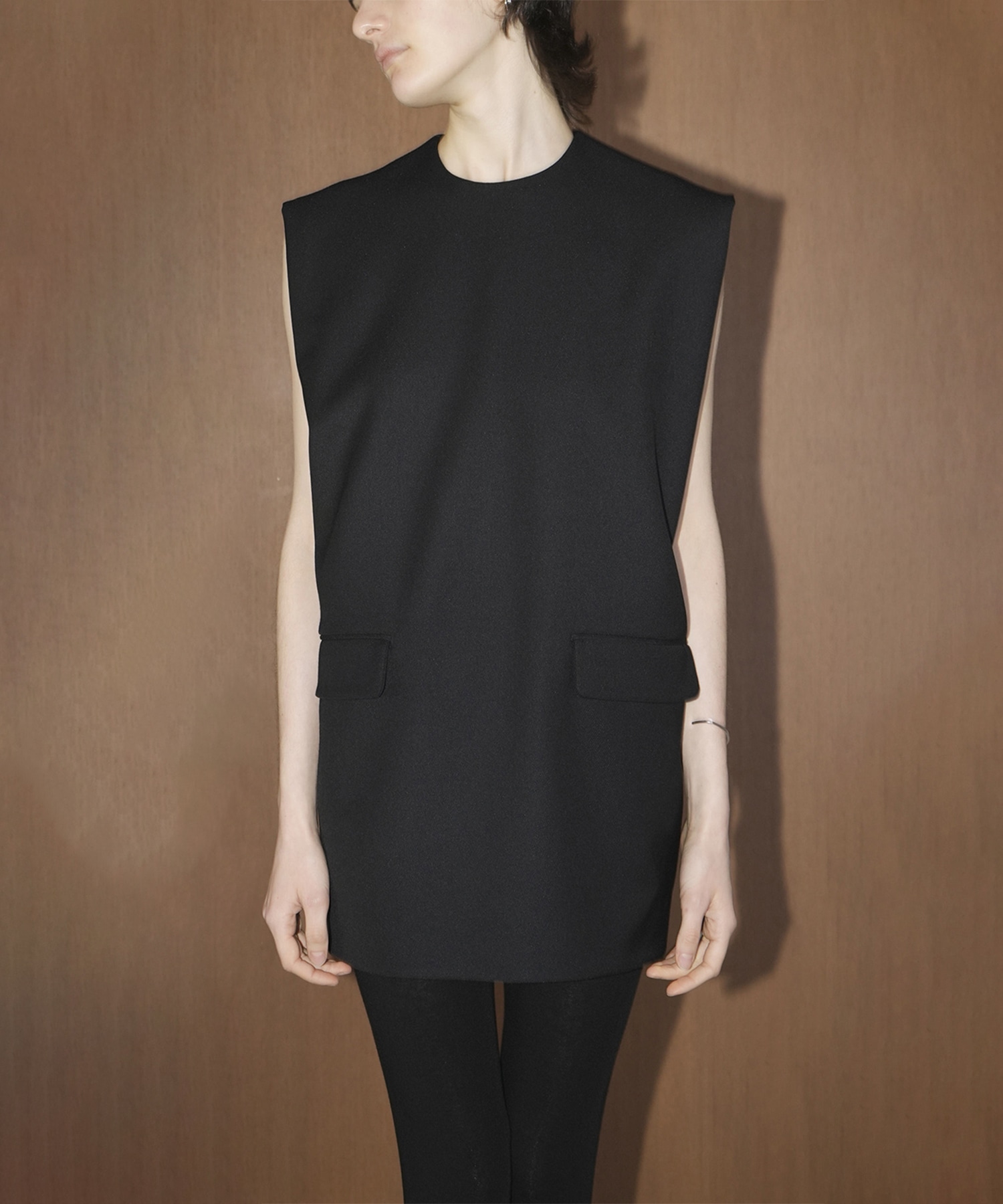 SLEEVELESS LONG COCOON TOPS CLANE