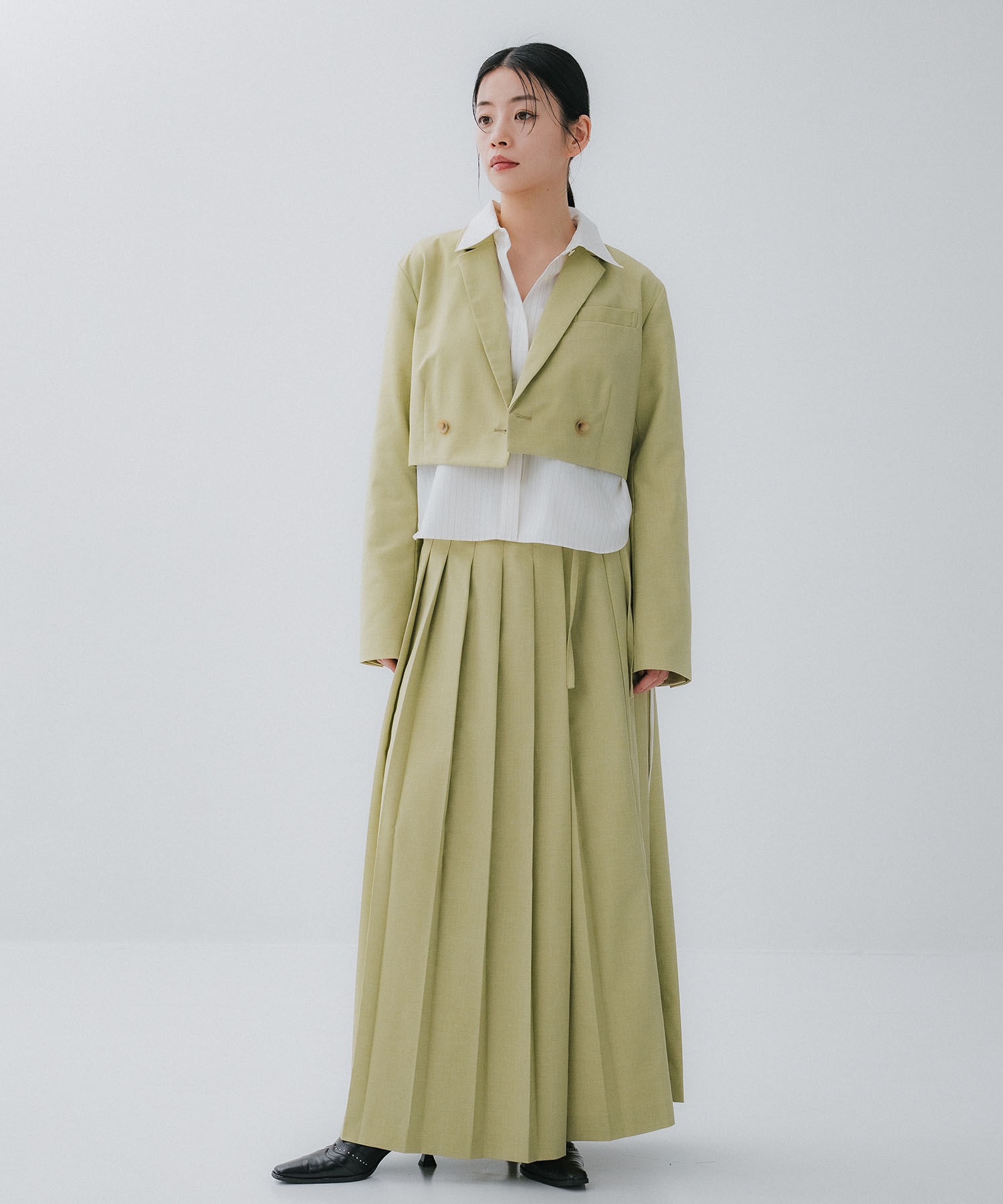 SHORT JACKET WITH PLEATS WRAP SKIRT AMERI