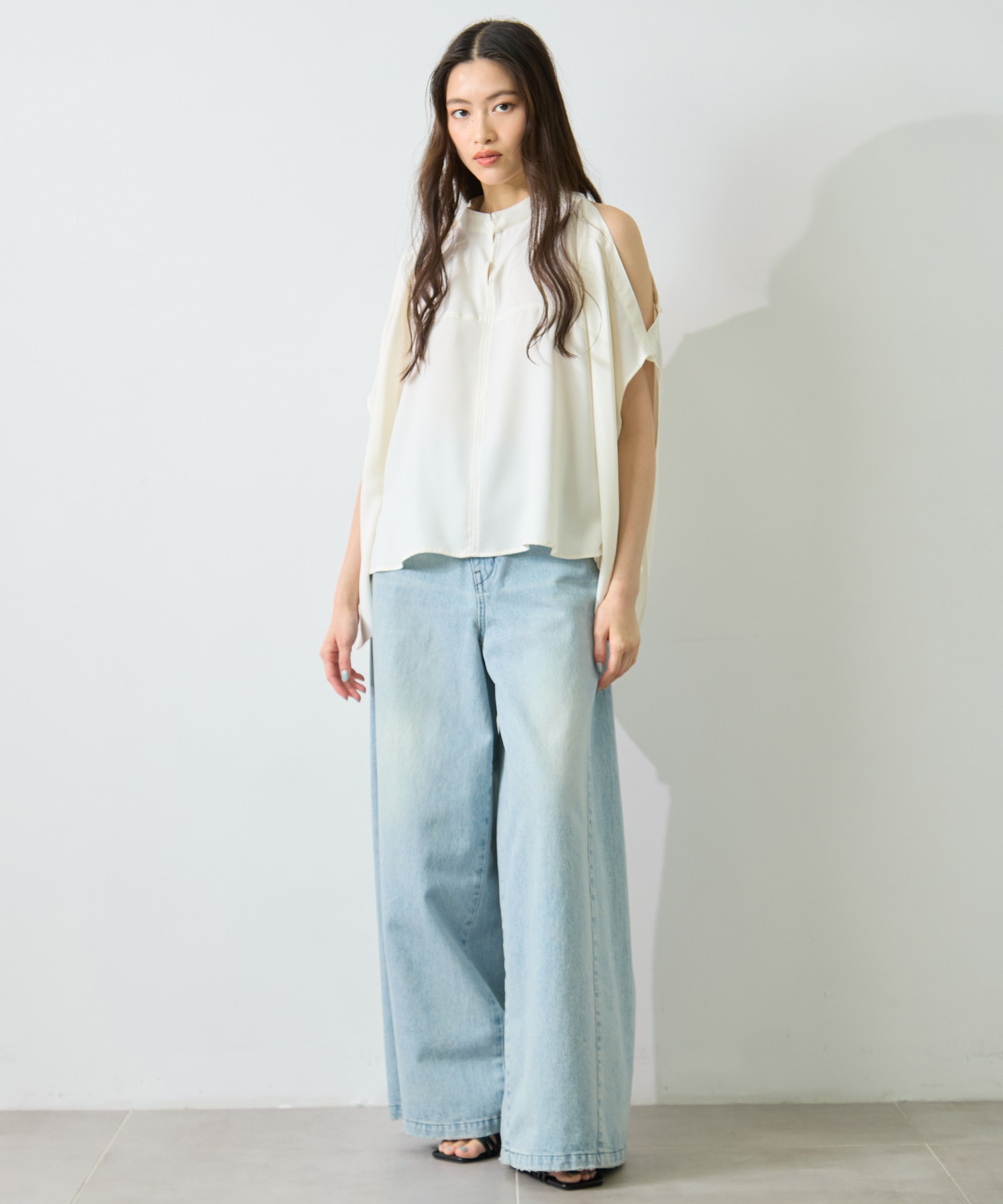 BACK SATIN DRAPE BLOUSE STUDIOUS