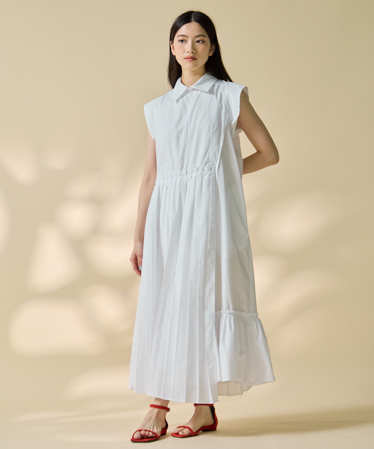 Asymmetry pleats one-piece STUDIOUS