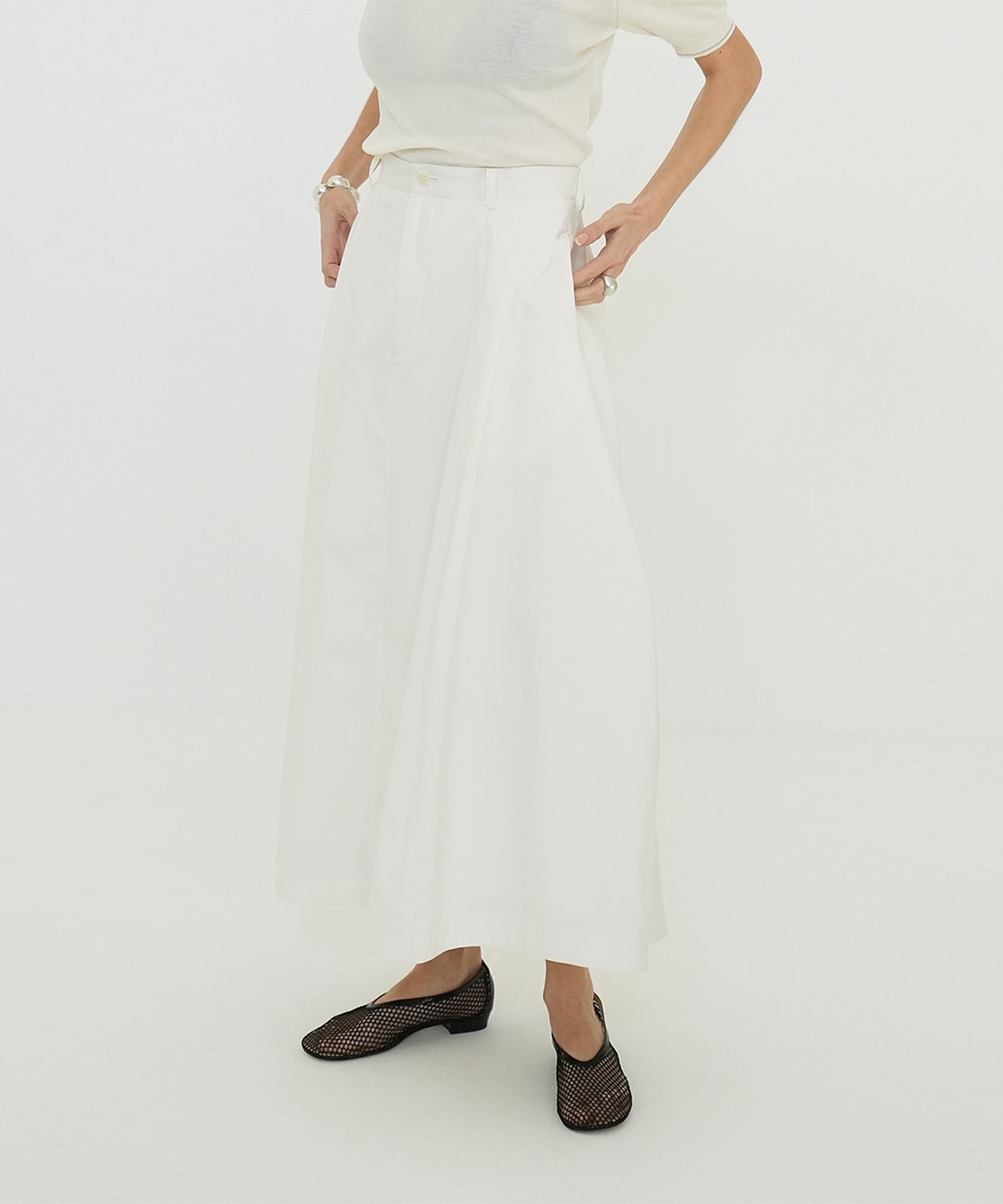 COCOON LINE VOLUME SKIRT CLANE