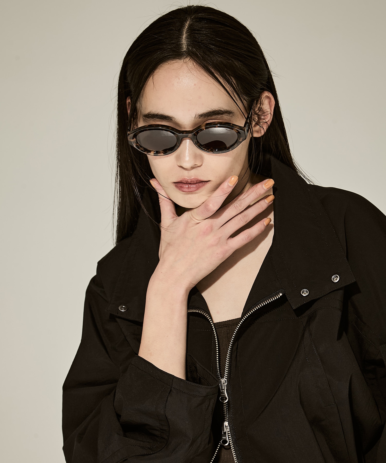 × BLANC OVAL TELEVISION-CUT SUNGLASSES FETICO