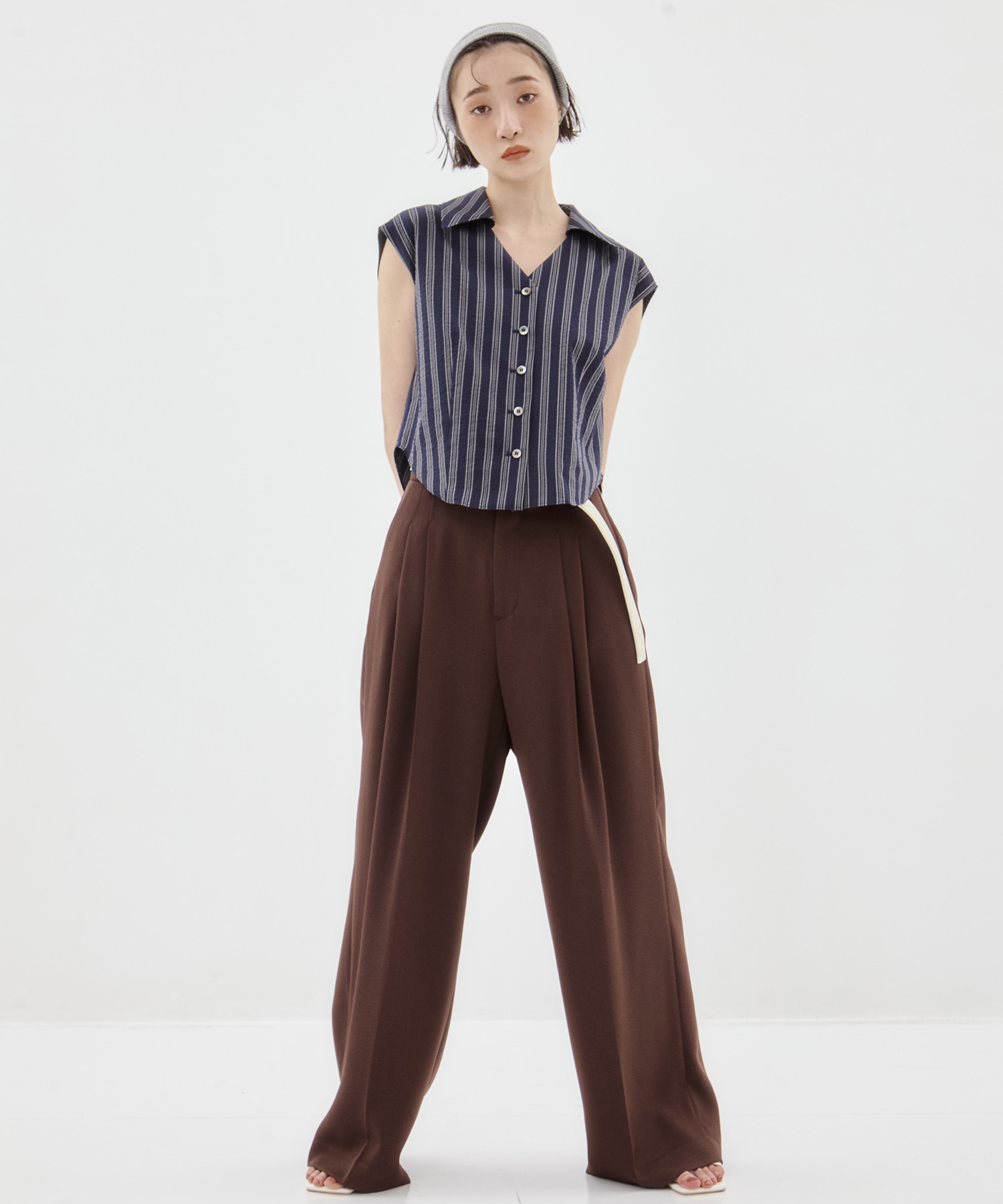 Seersucker Sleeveless Shirt STUDIOUS