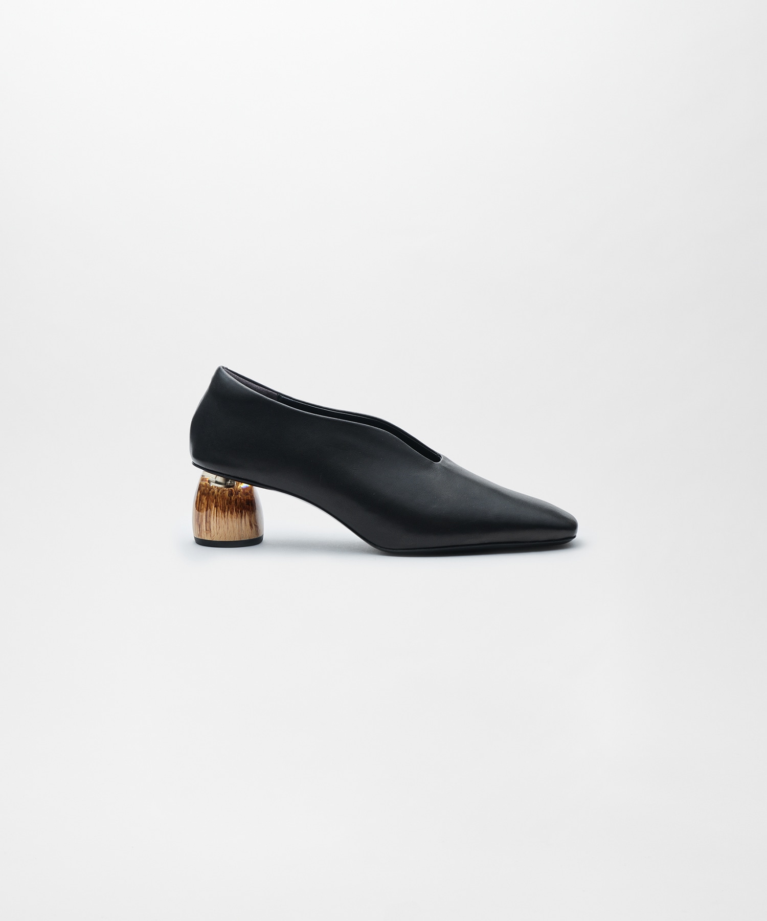 ARMA LEATHER PUMPS ALM