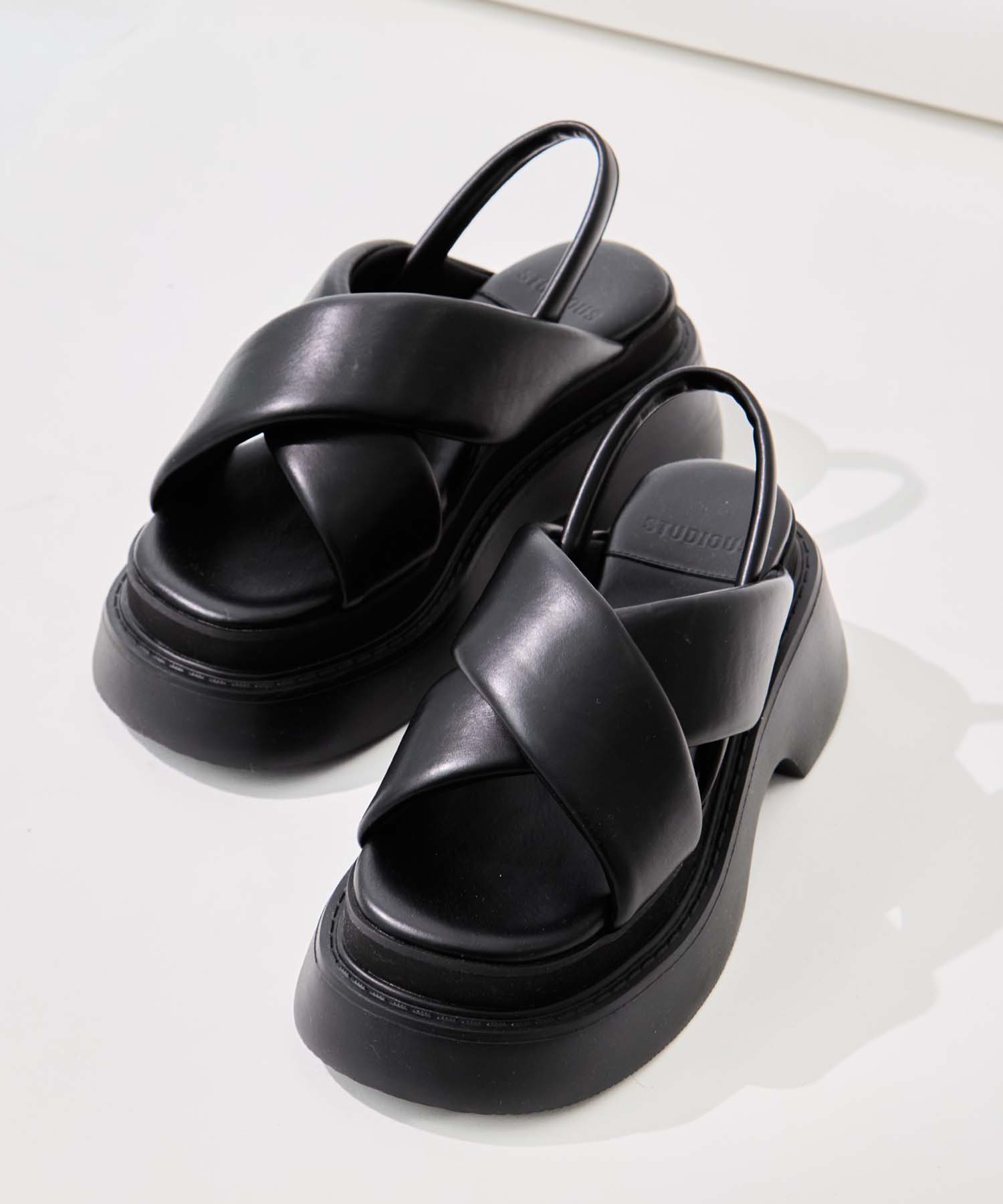 Padded Cross Sandals STUDIOUS
