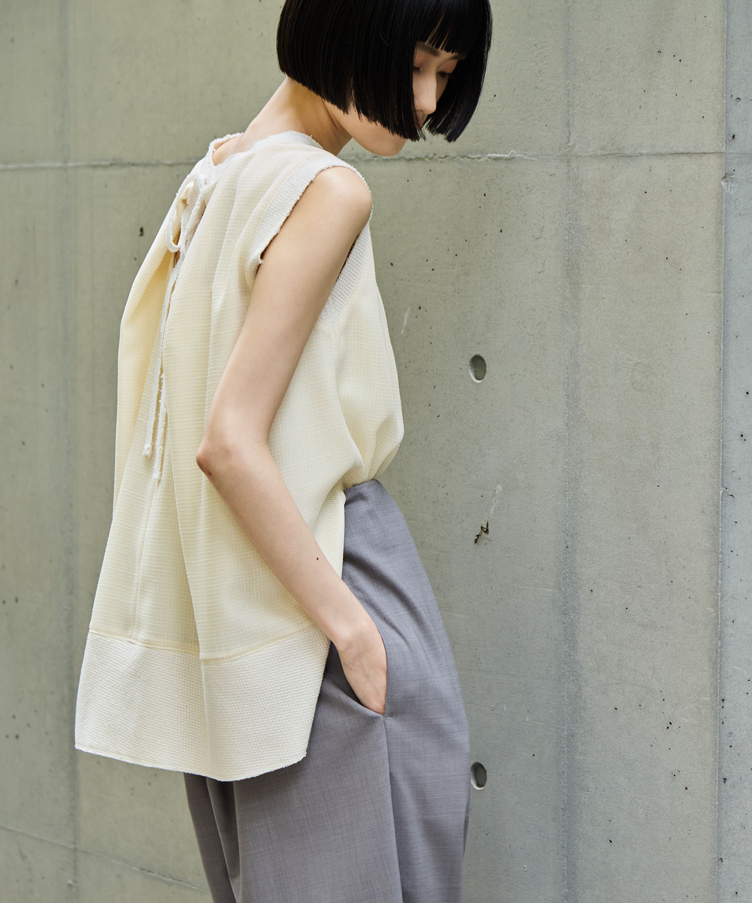 Sleeveless Washable Mesh Blouse STUDIOUS